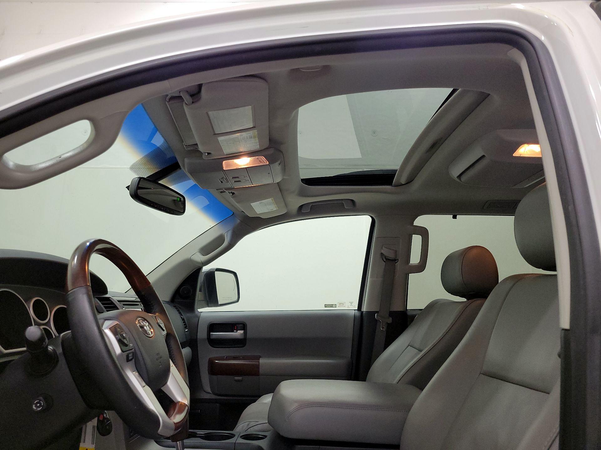 Thumbnail: 2017 Toyota Sequoia - 20