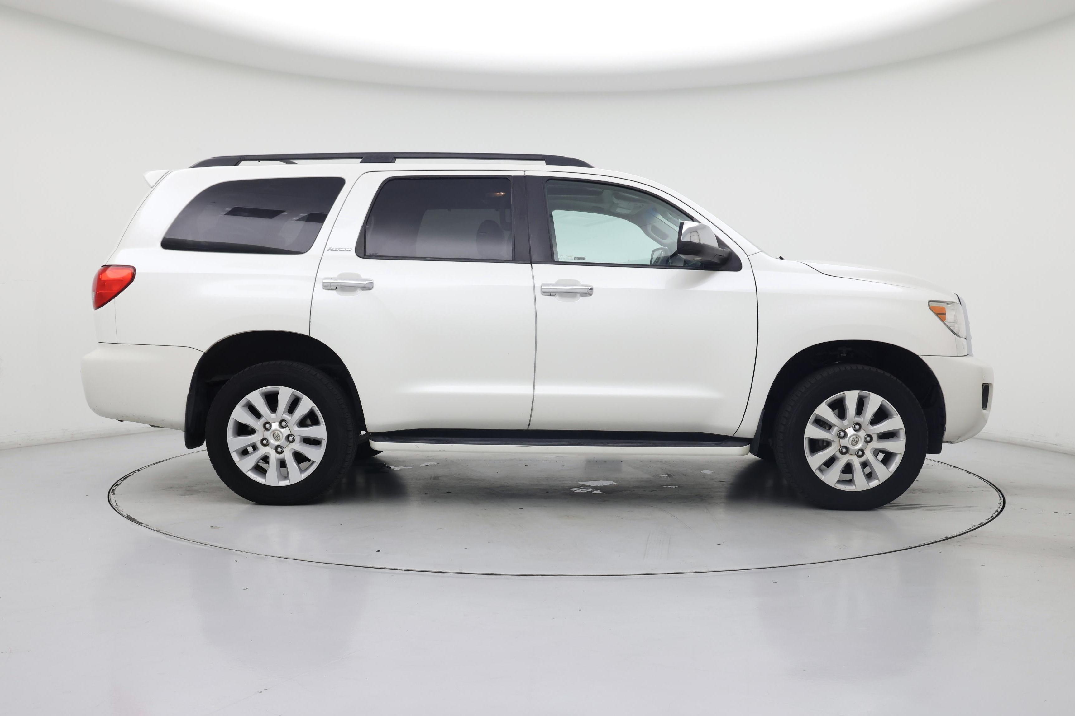Thumbnail: 2017 Toyota Sequoia - 7