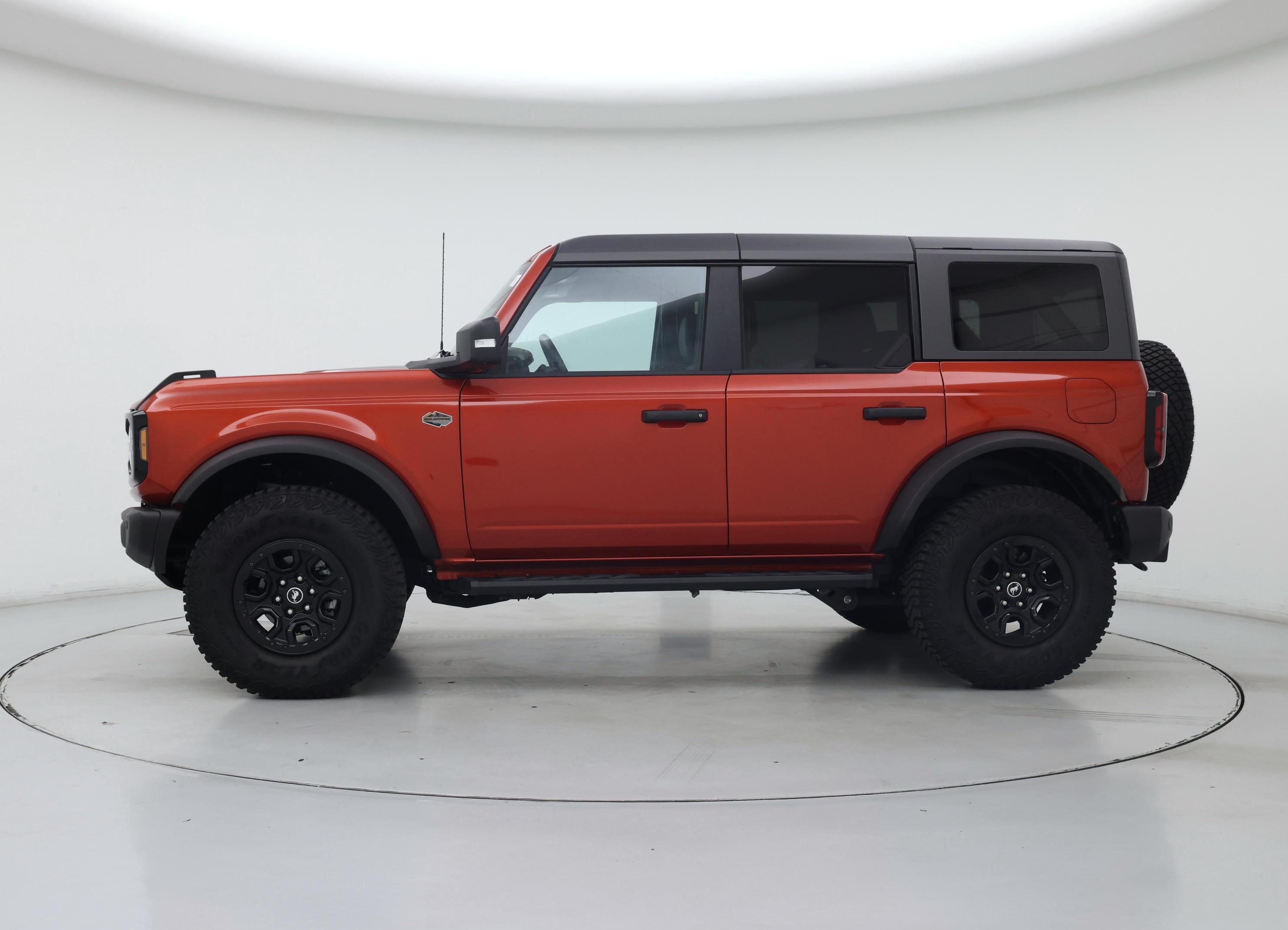 Thumbnail: 2023 Ford Bronco - 3