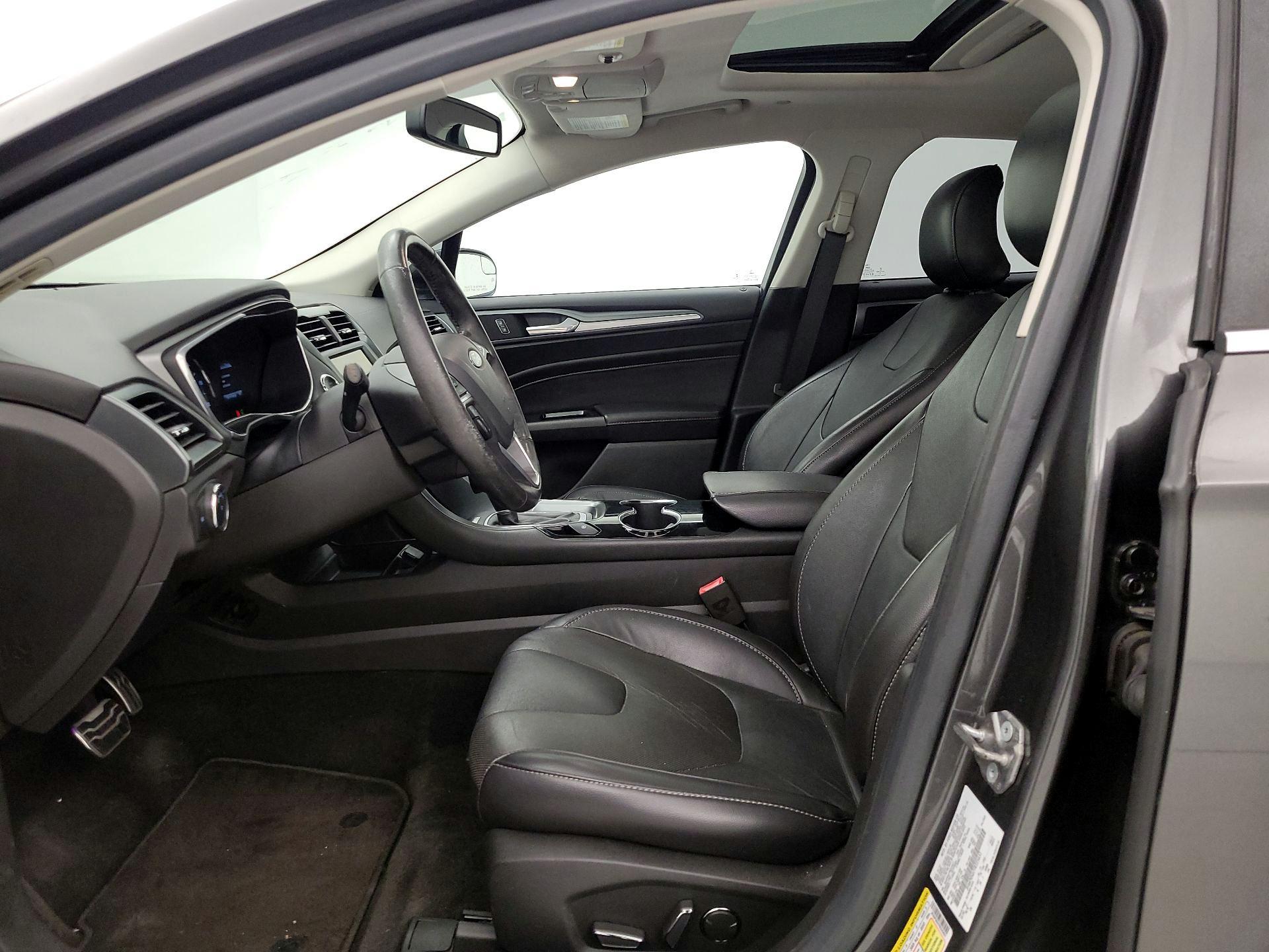 Thumbnail: 2015 Ford Fusion - 11