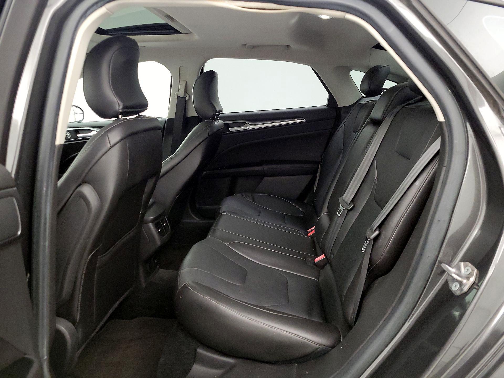 Thumbnail: 2015 Ford Fusion - 20