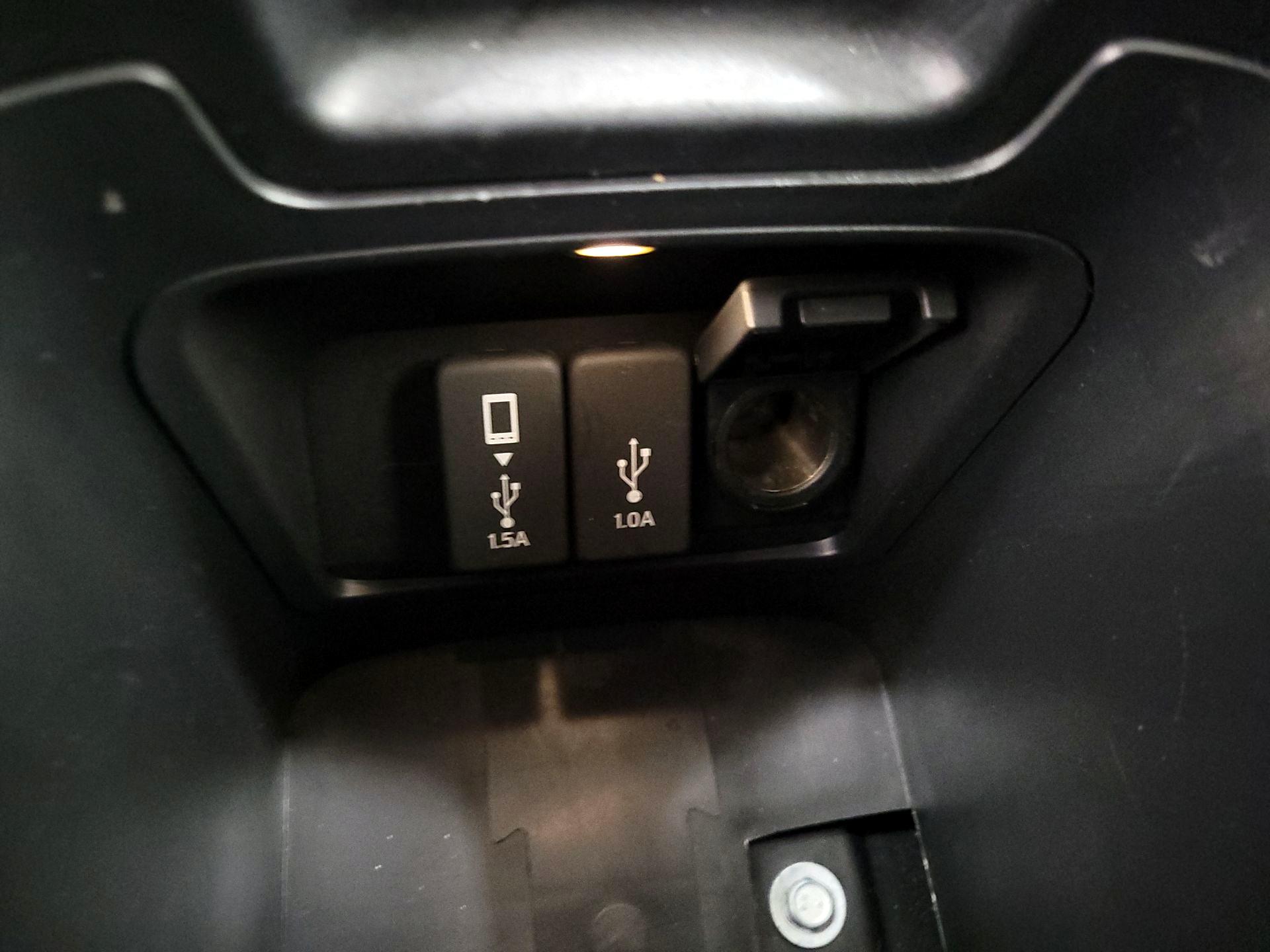 Thumbnail: 2017 Honda CR-V - 18