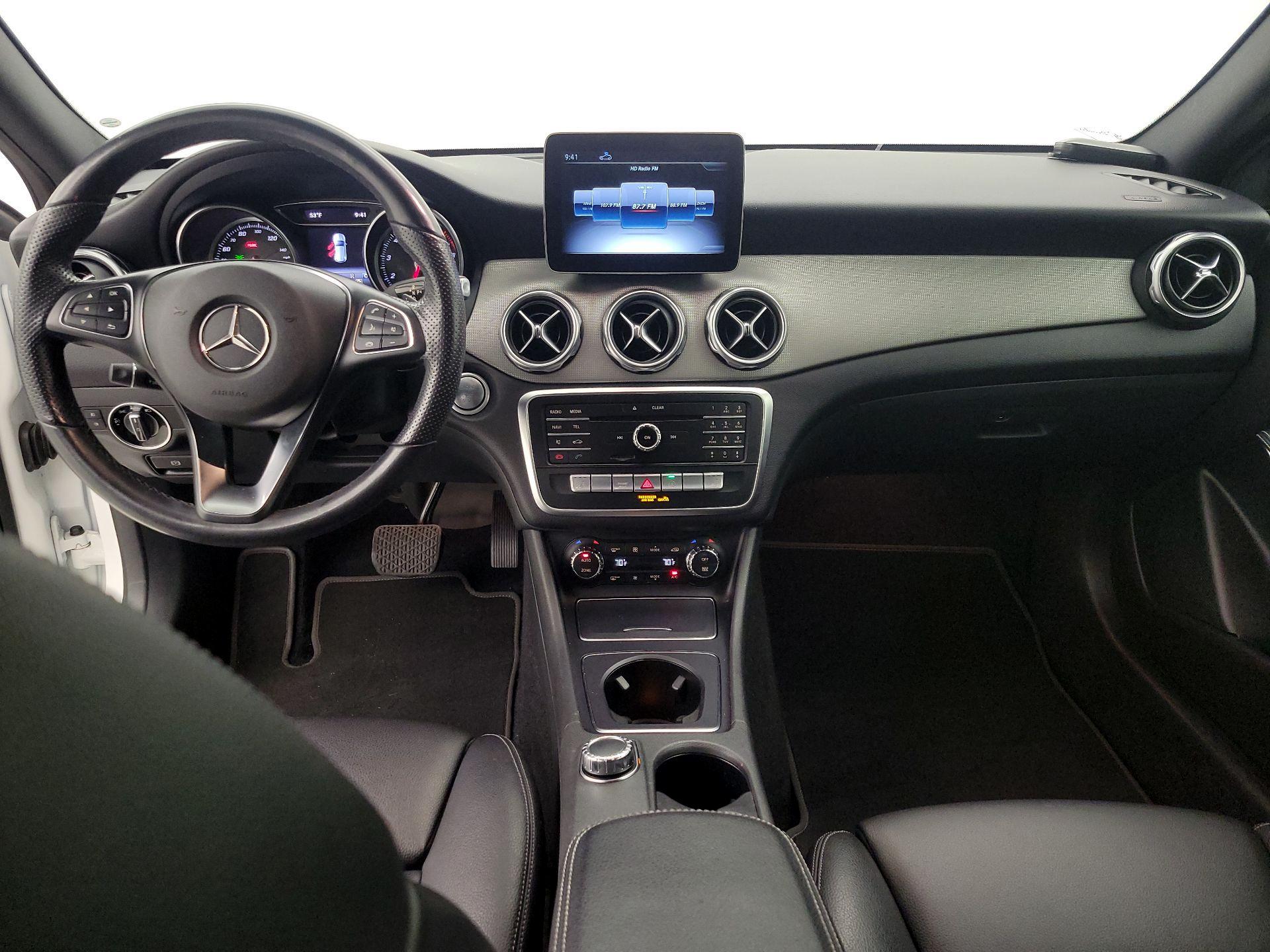 Thumbnail: 2019 Mercedes-Benz GLA - 9