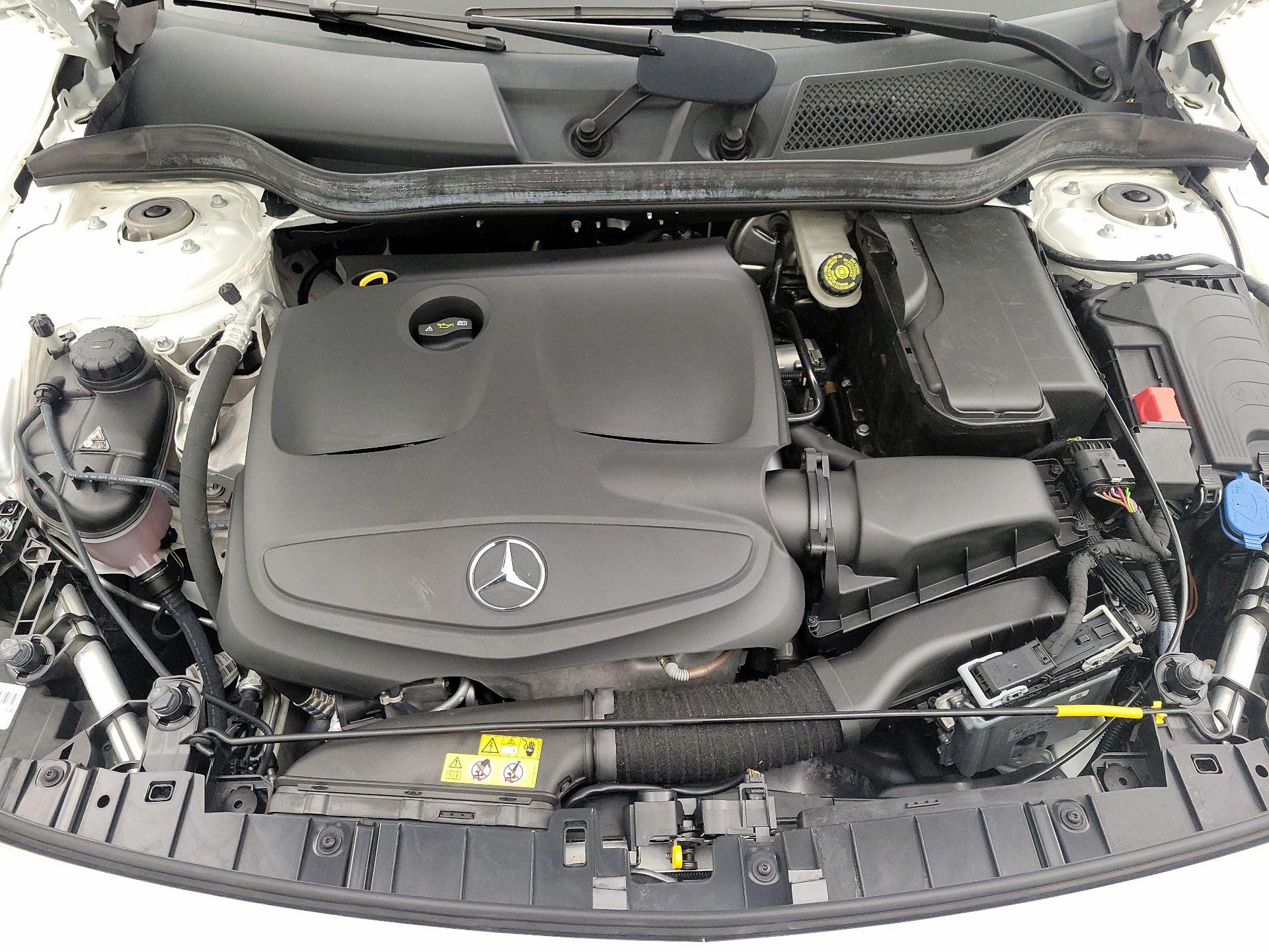 Thumbnail: 2019 Mercedes-Benz GLA - 20