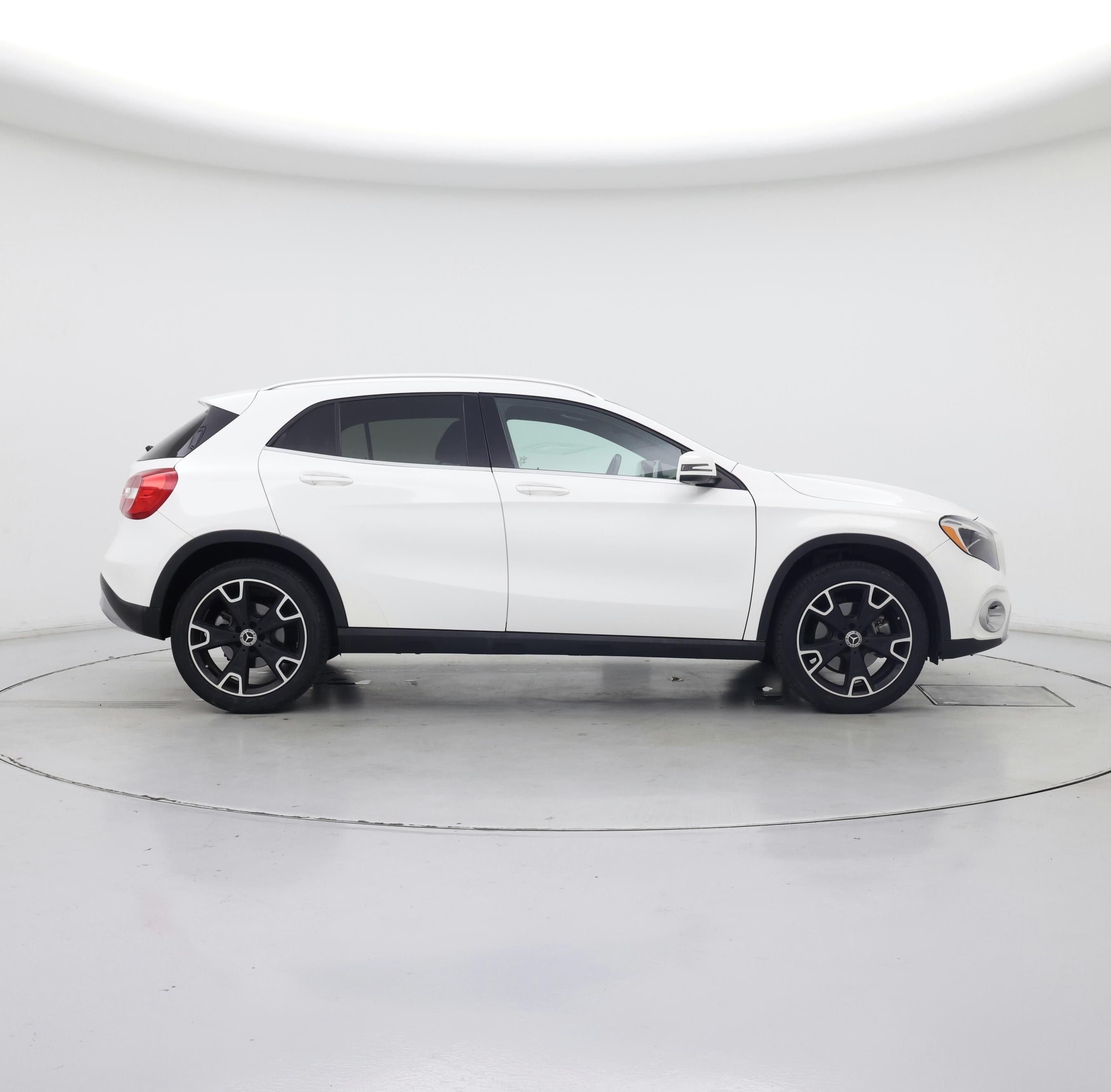 Thumbnail: 2019 Mercedes-Benz GLA - 7