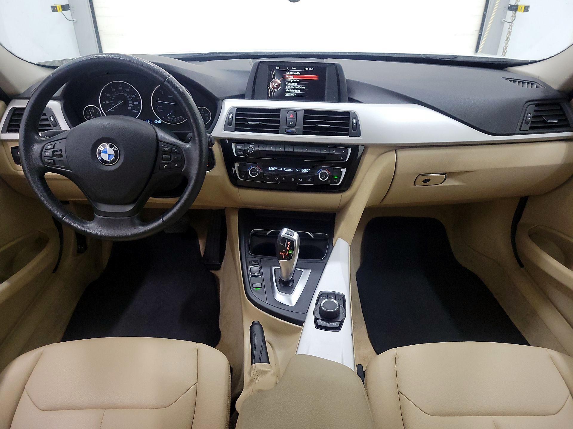 Thumbnail: 2016 BMW 3 Series - 9