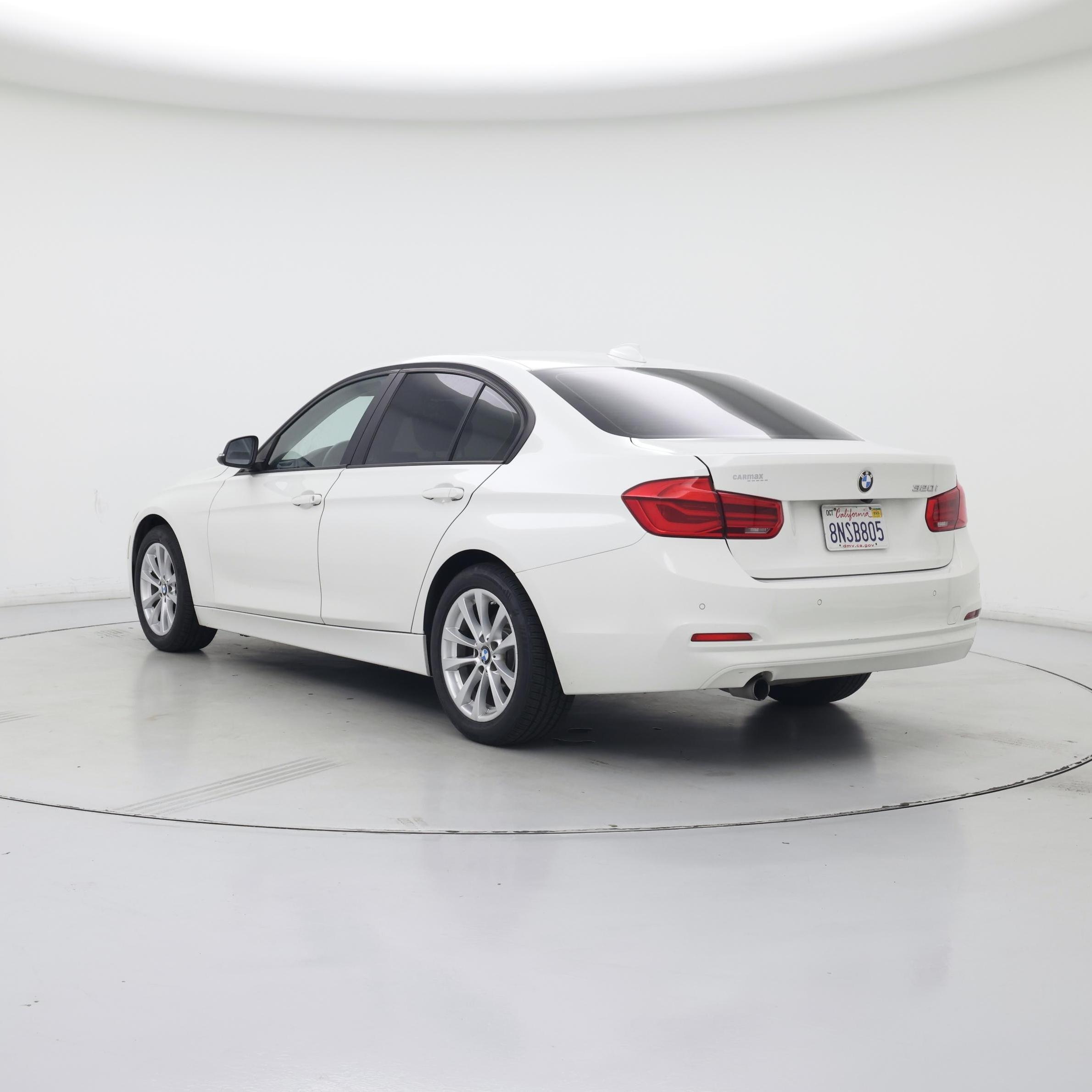 Thumbnail: 2016 BMW 3 Series - 2