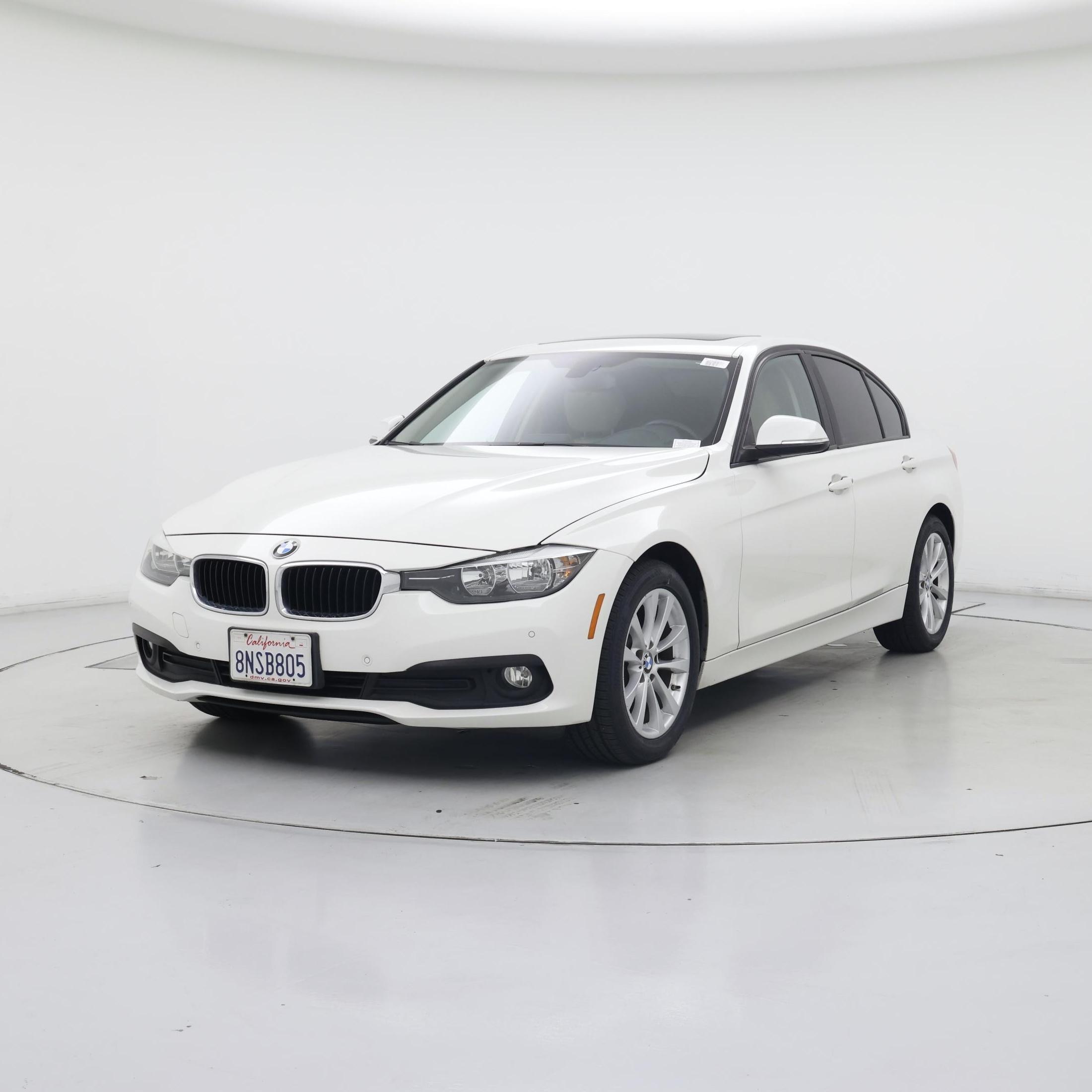 Thumbnail: 2016 BMW 3 Series - 4