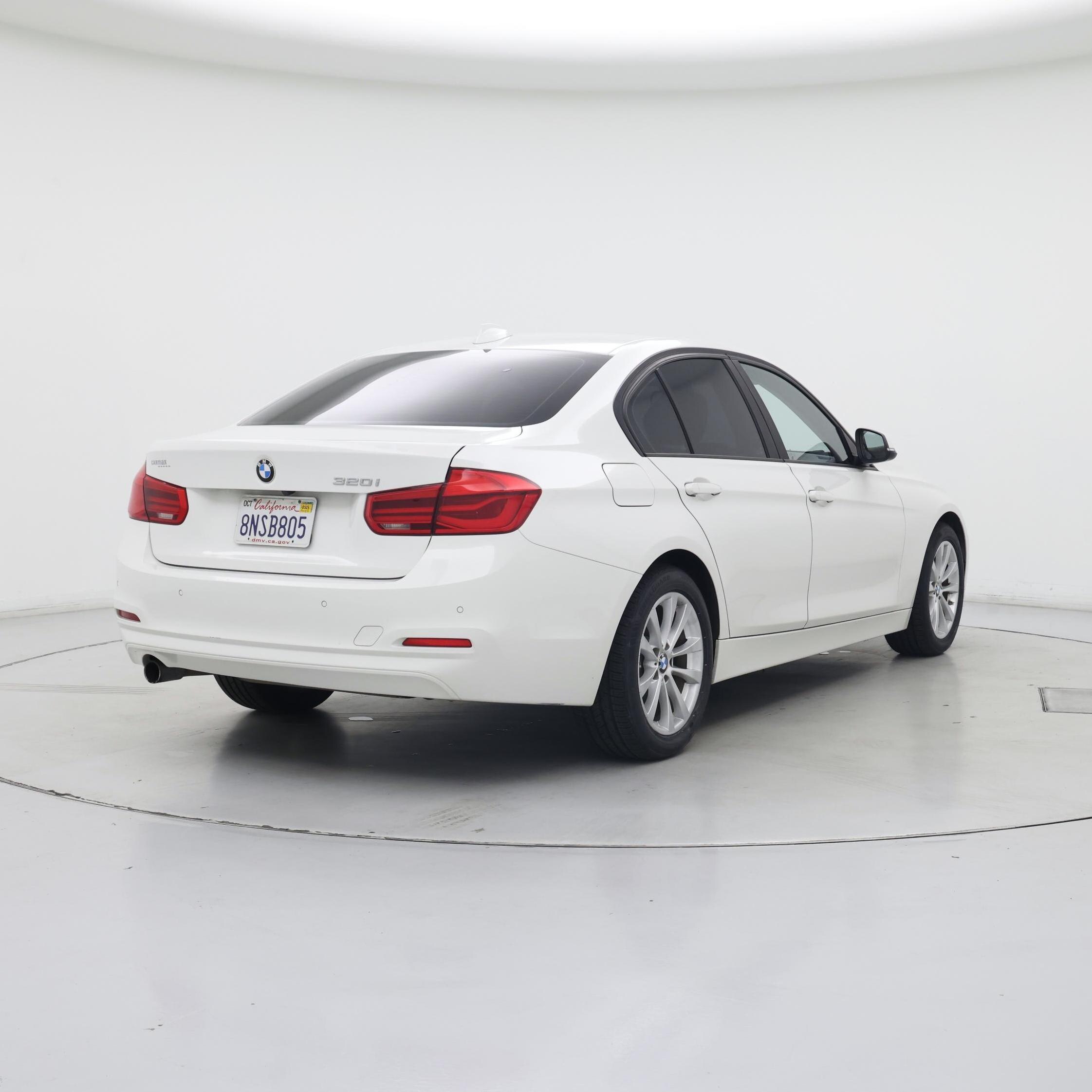 Thumbnail: 2016 BMW 3 Series - 8