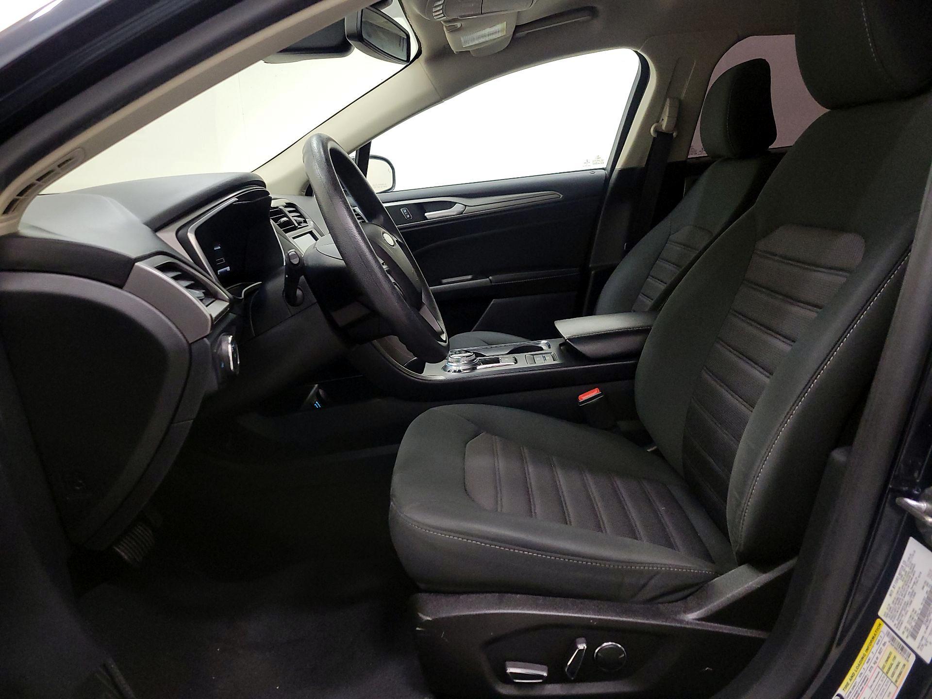 Thumbnail: 2020 Ford Fusion - 11