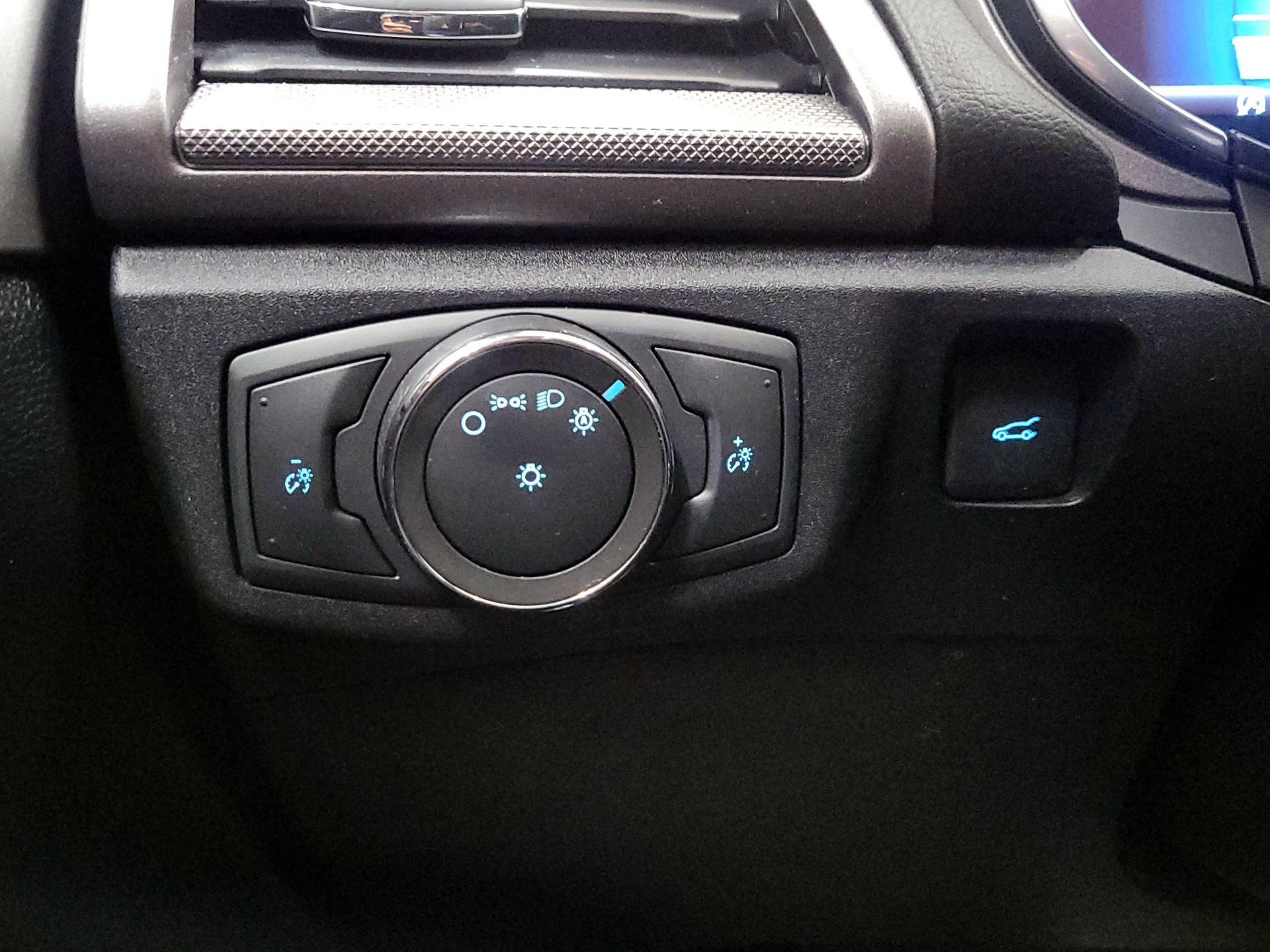 Thumbnail: 2020 Ford Fusion - 13