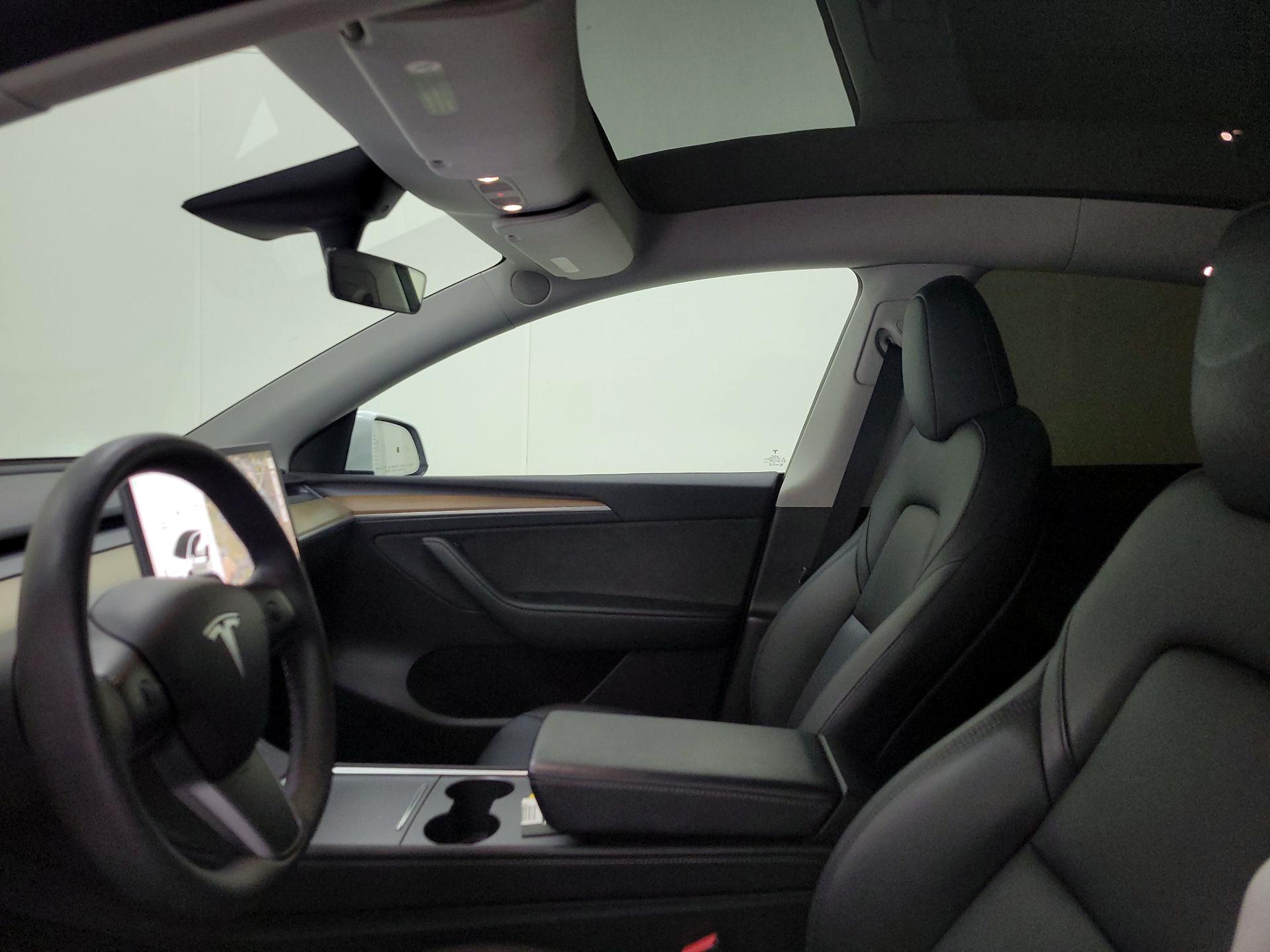 Thumbnail: 2023 Tesla Model Y - 19