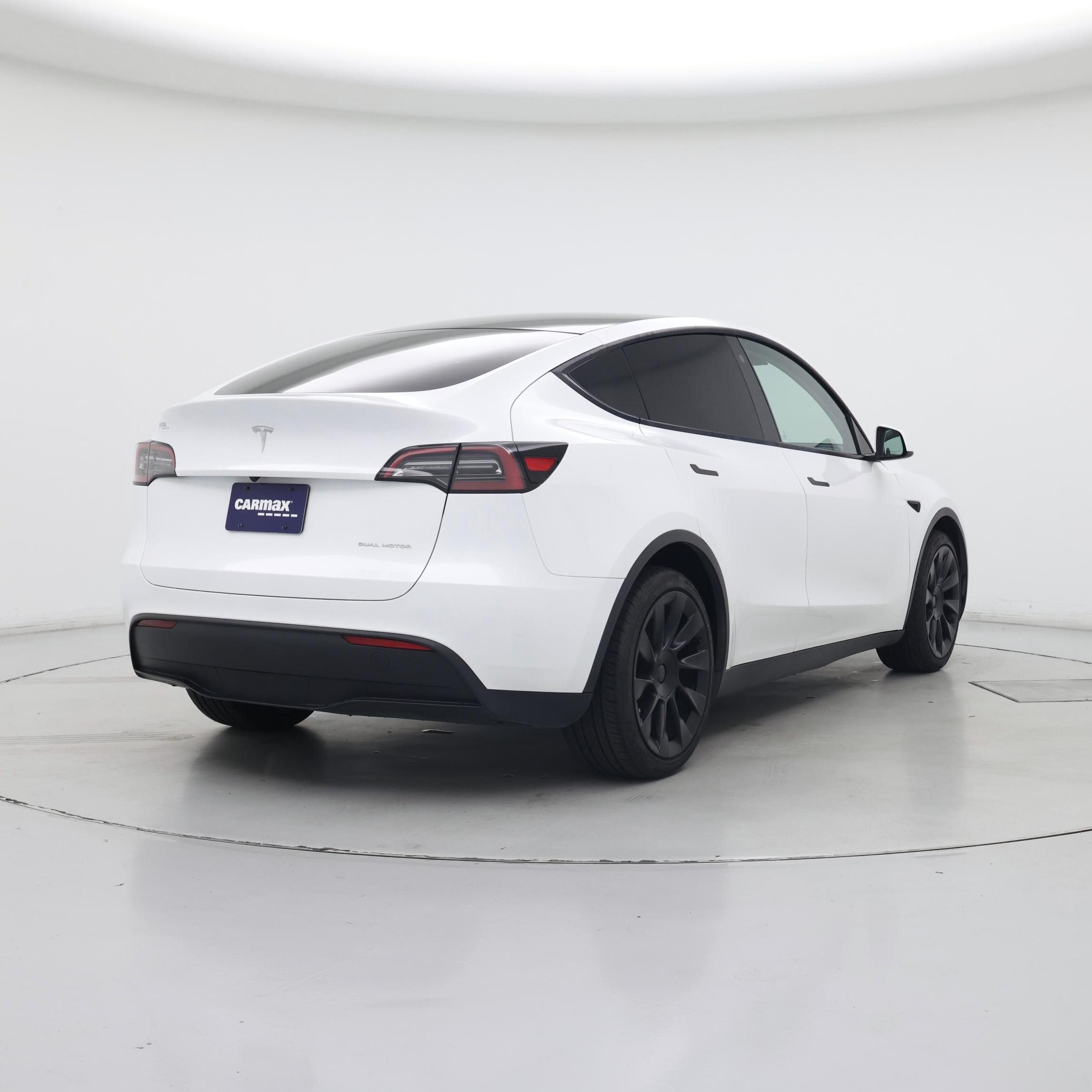 Thumbnail: 2023 Tesla Model Y - 8