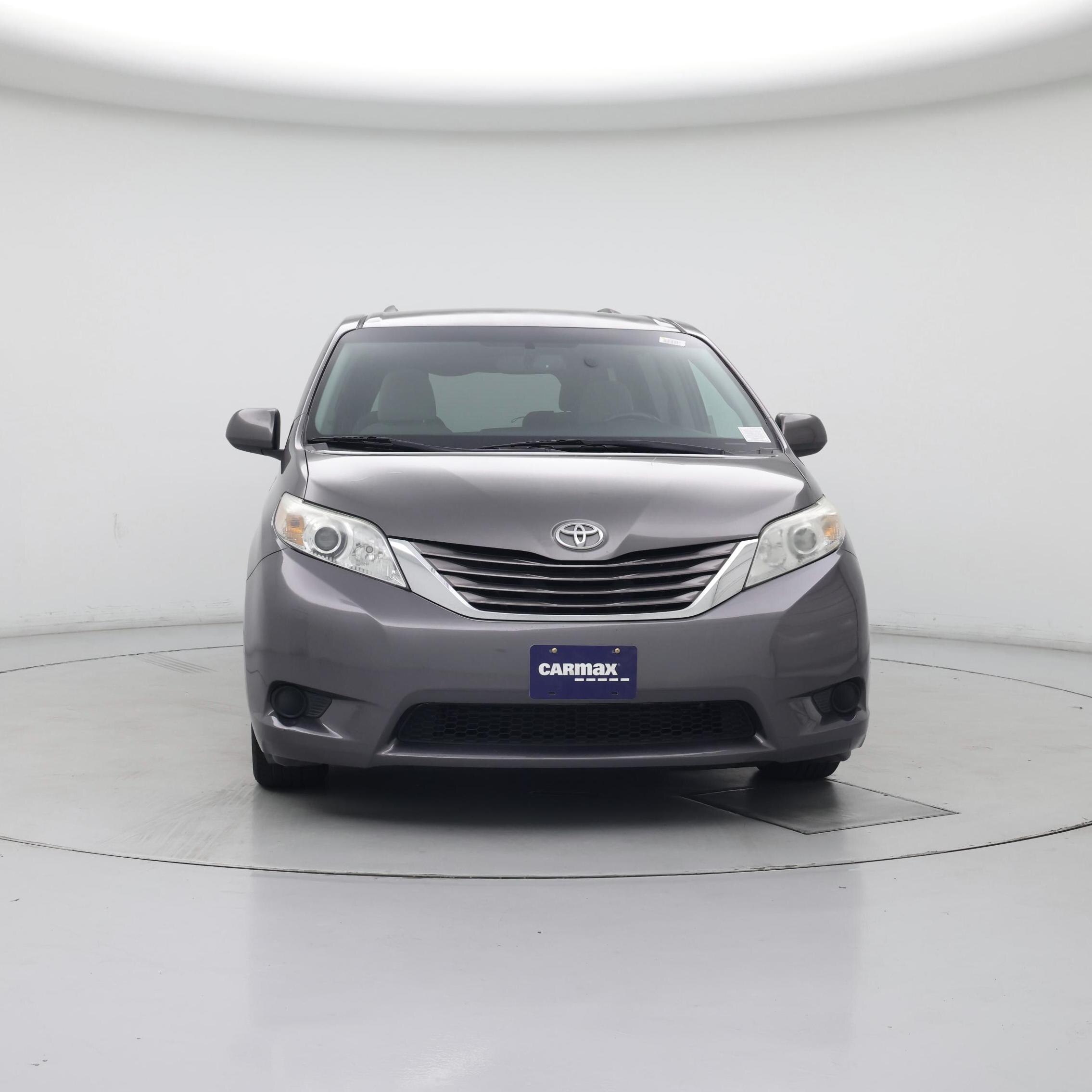 Thumbnail: 2017 Toyota Sienna - 5