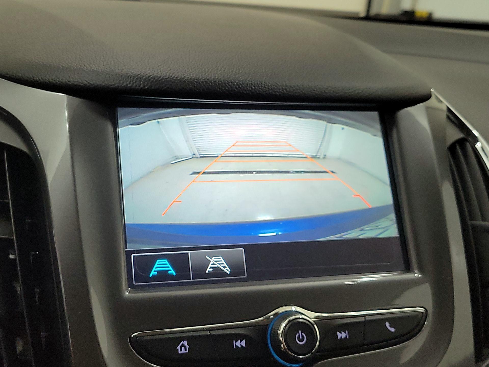 Thumbnail: 2017 Chevrolet Cruze - 14