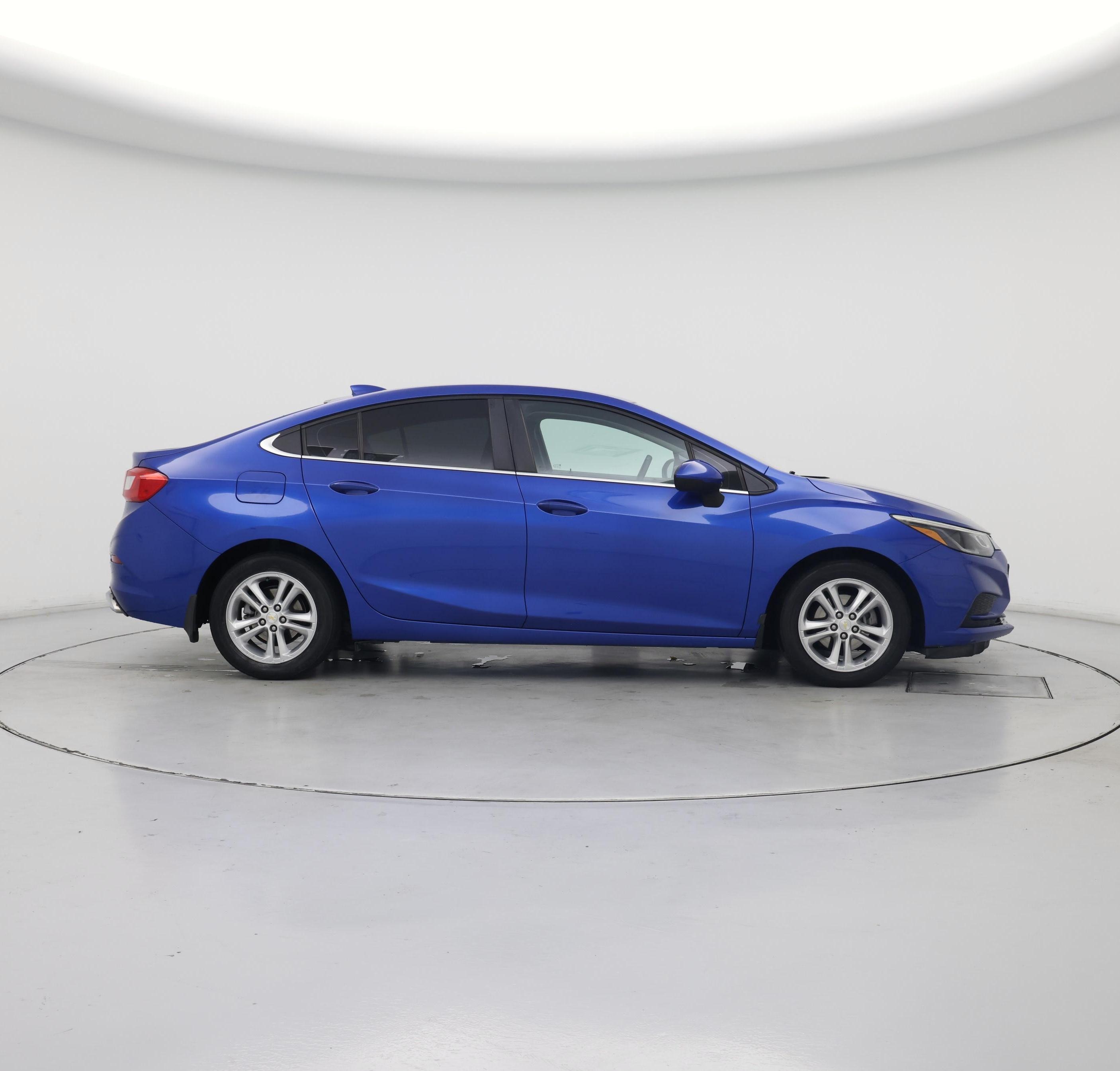 Thumbnail: 2017 Chevrolet Cruze - 7