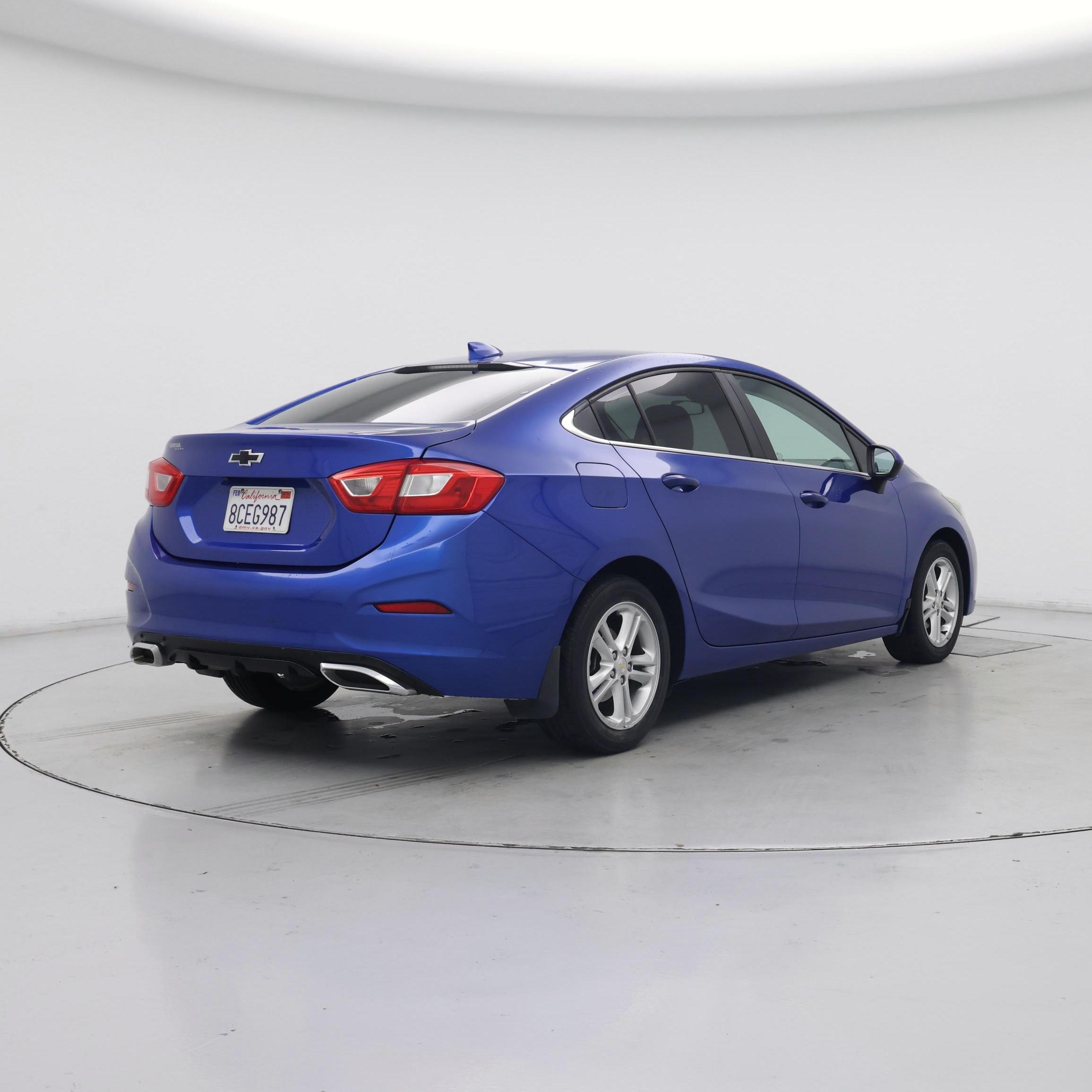 Thumbnail: 2017 Chevrolet Cruze - 8