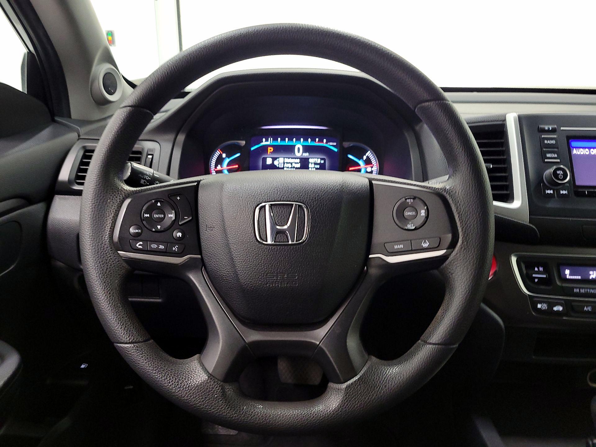 Thumbnail: 2020 Honda Pilot - 10