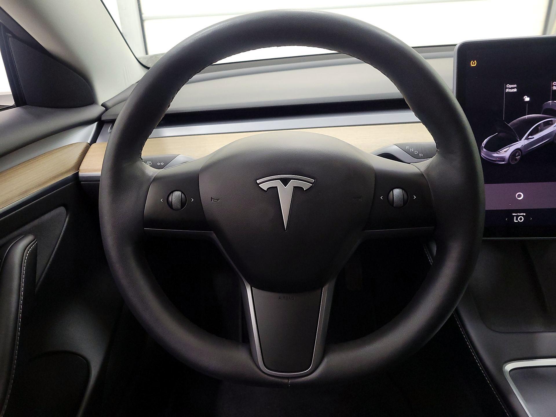 Thumbnail: 2022 Tesla Model 3 - 10