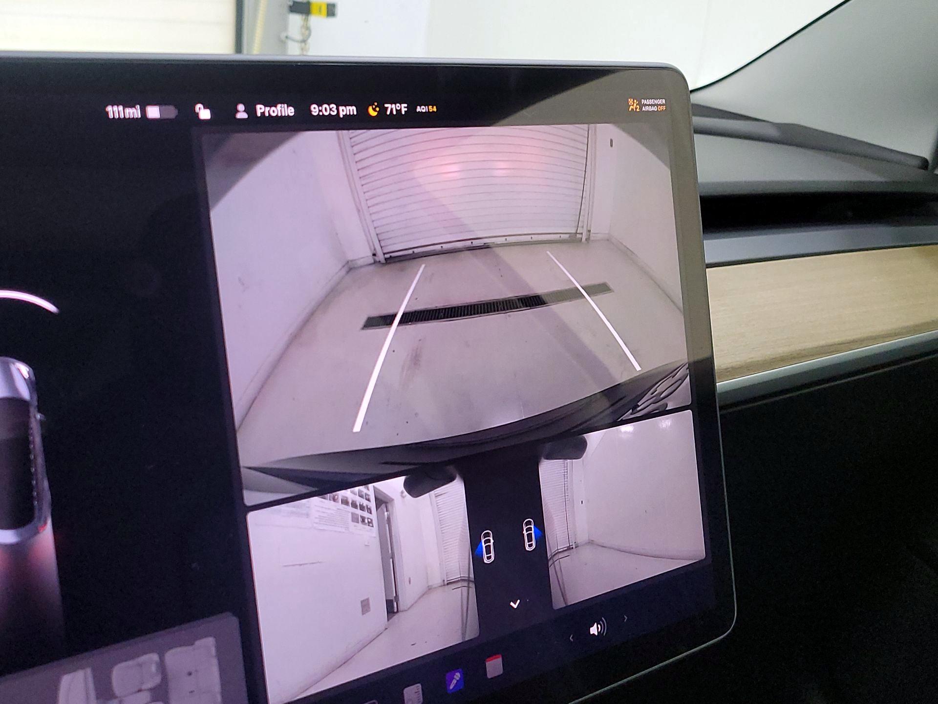 Thumbnail: 2022 Tesla Model 3 - 14