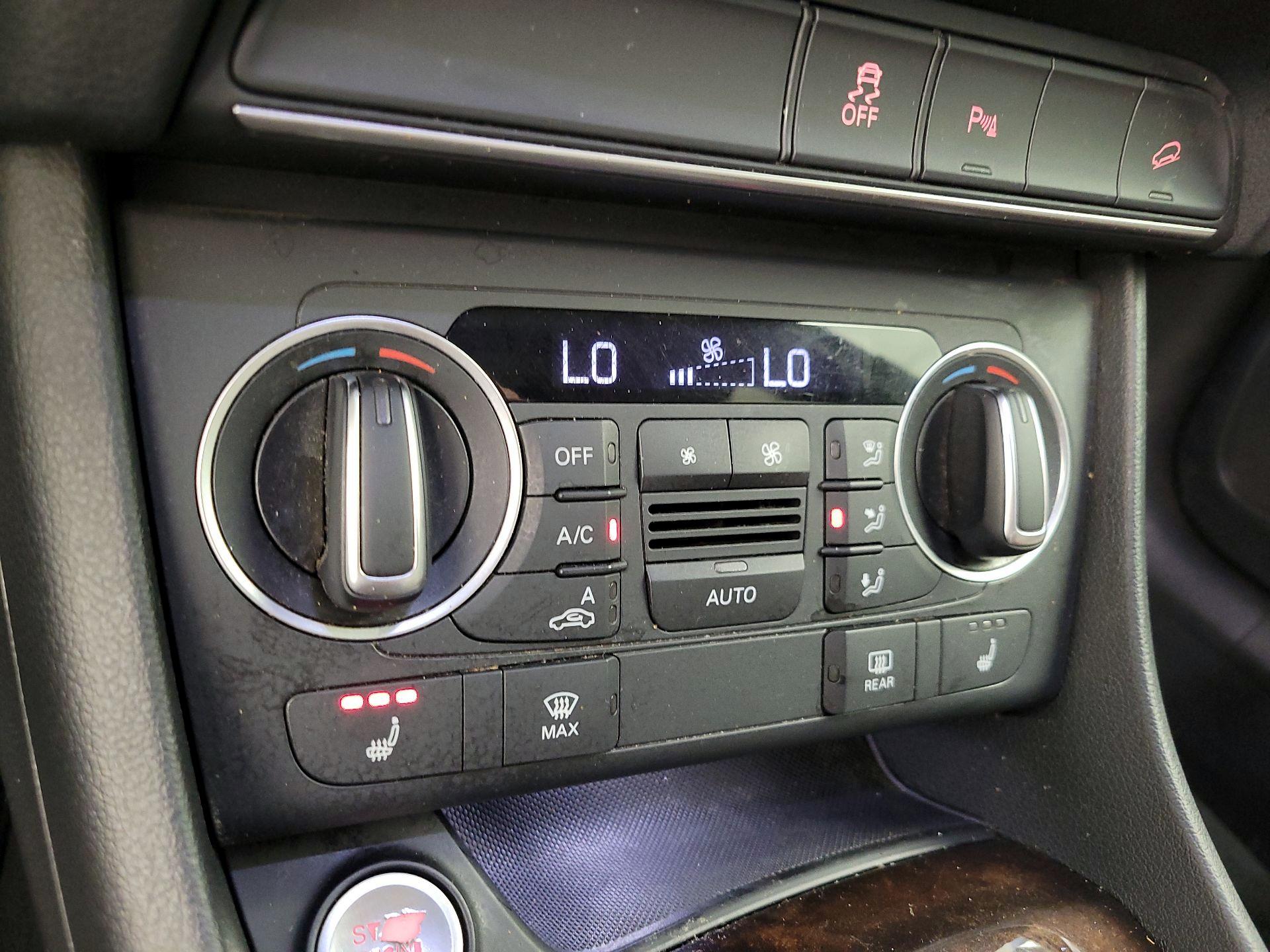 Thumbnail: 2016 Audi Q3 - 16