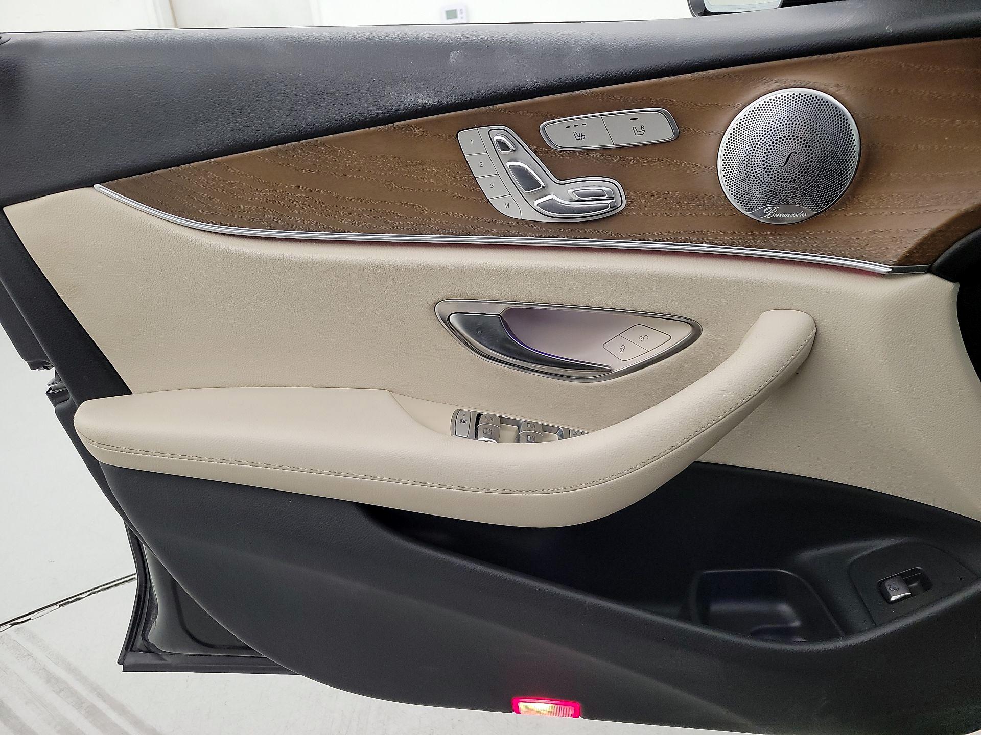Thumbnail: 2018 Mercedes-Benz E-Class - 12