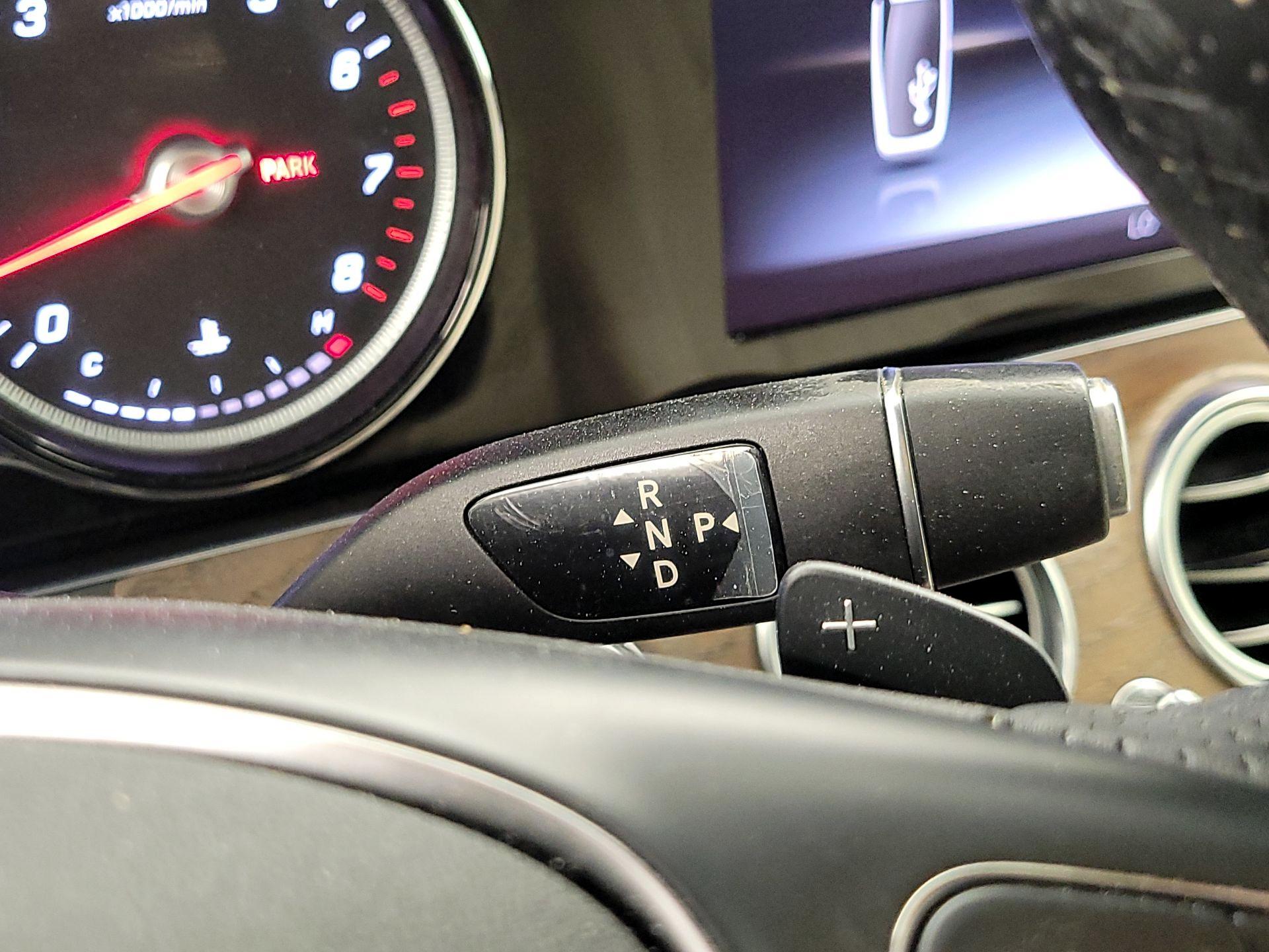 Thumbnail: 2018 Mercedes-Benz E-Class - 18