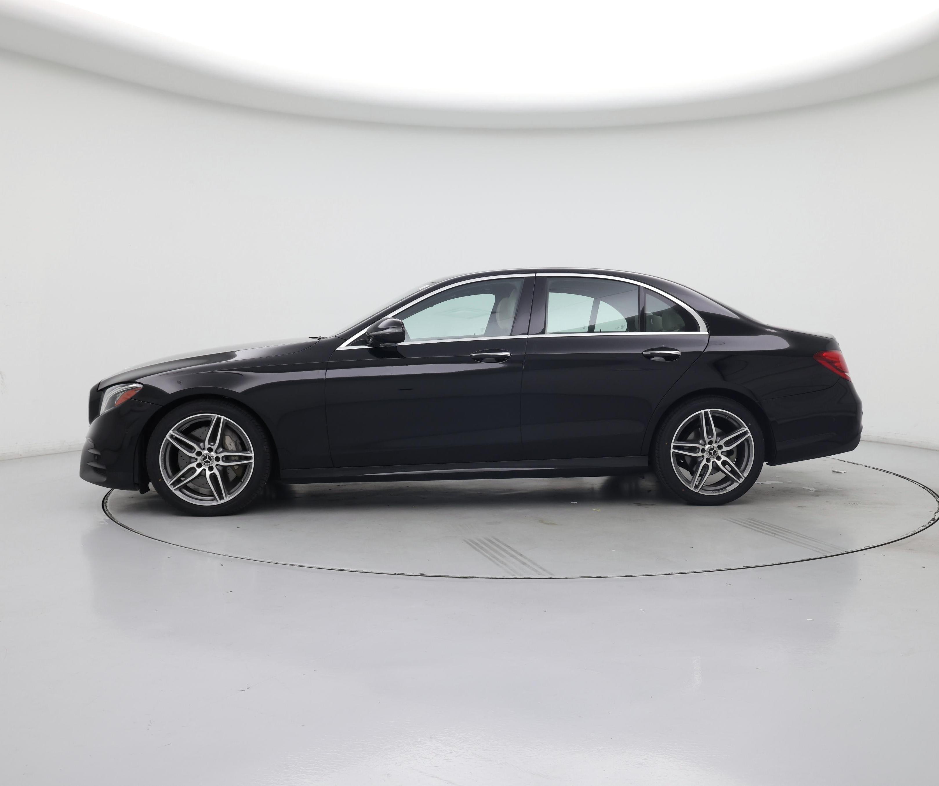 Thumbnail: 2018 Mercedes-Benz E-Class - 3