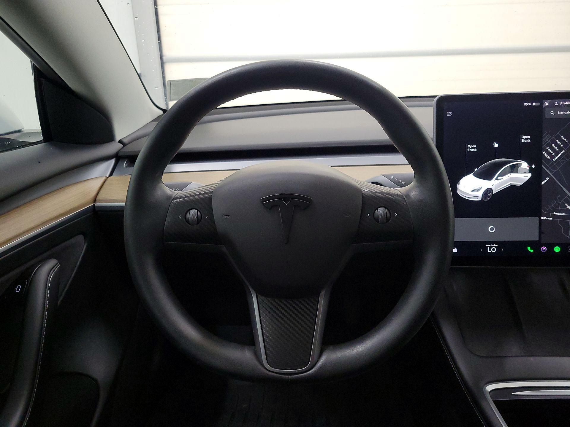 Thumbnail: 2021 Tesla Model 3 - 10