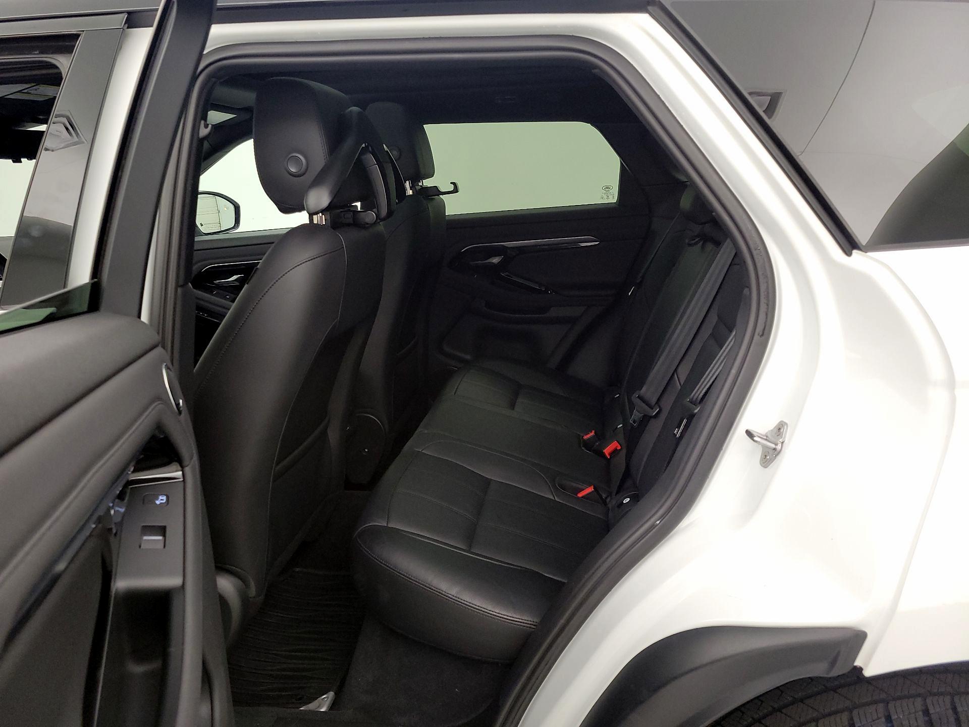Thumbnail: 2020 Land Rover Range Rover Evoque - 20