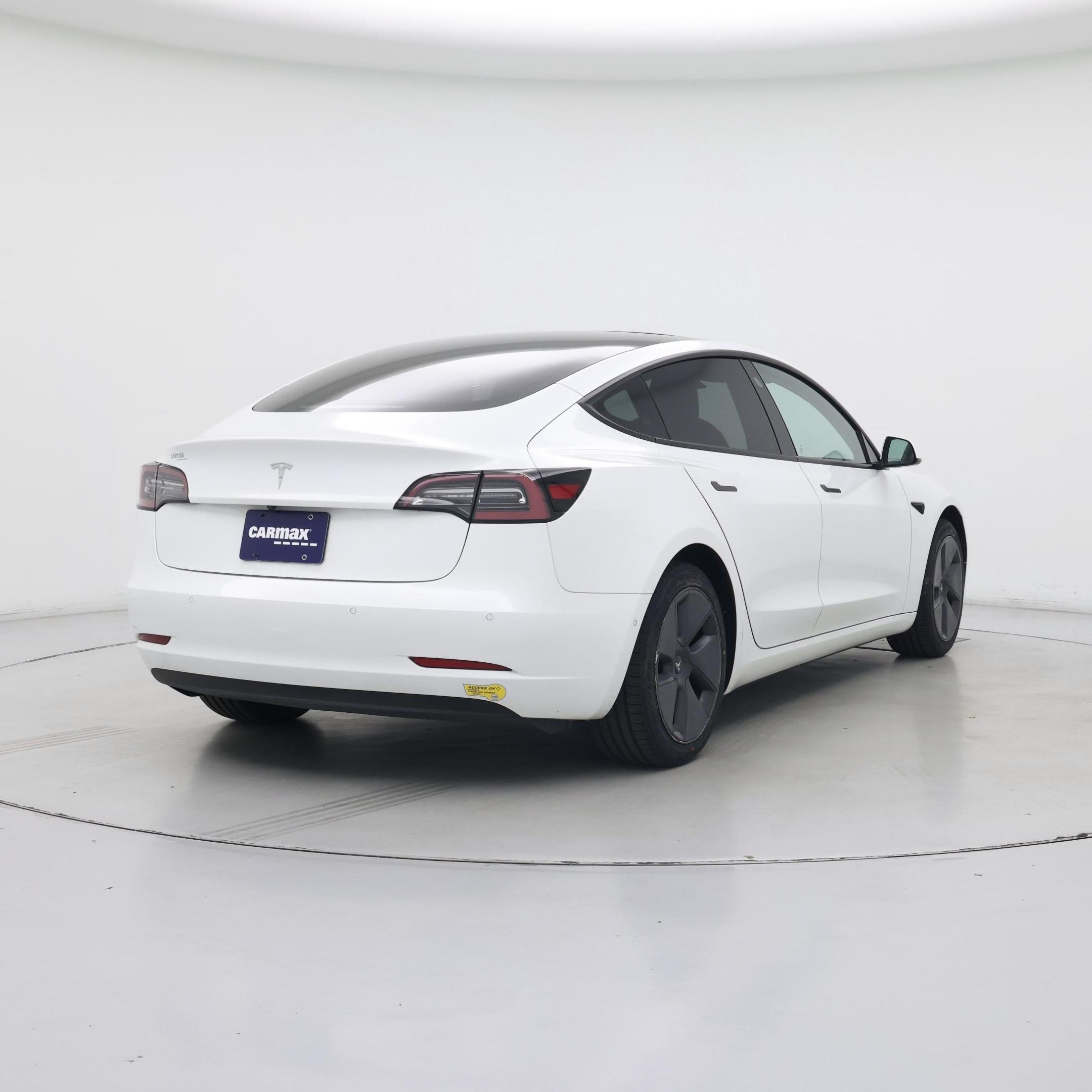 Thumbnail: 2022 Tesla Model 3 - 8