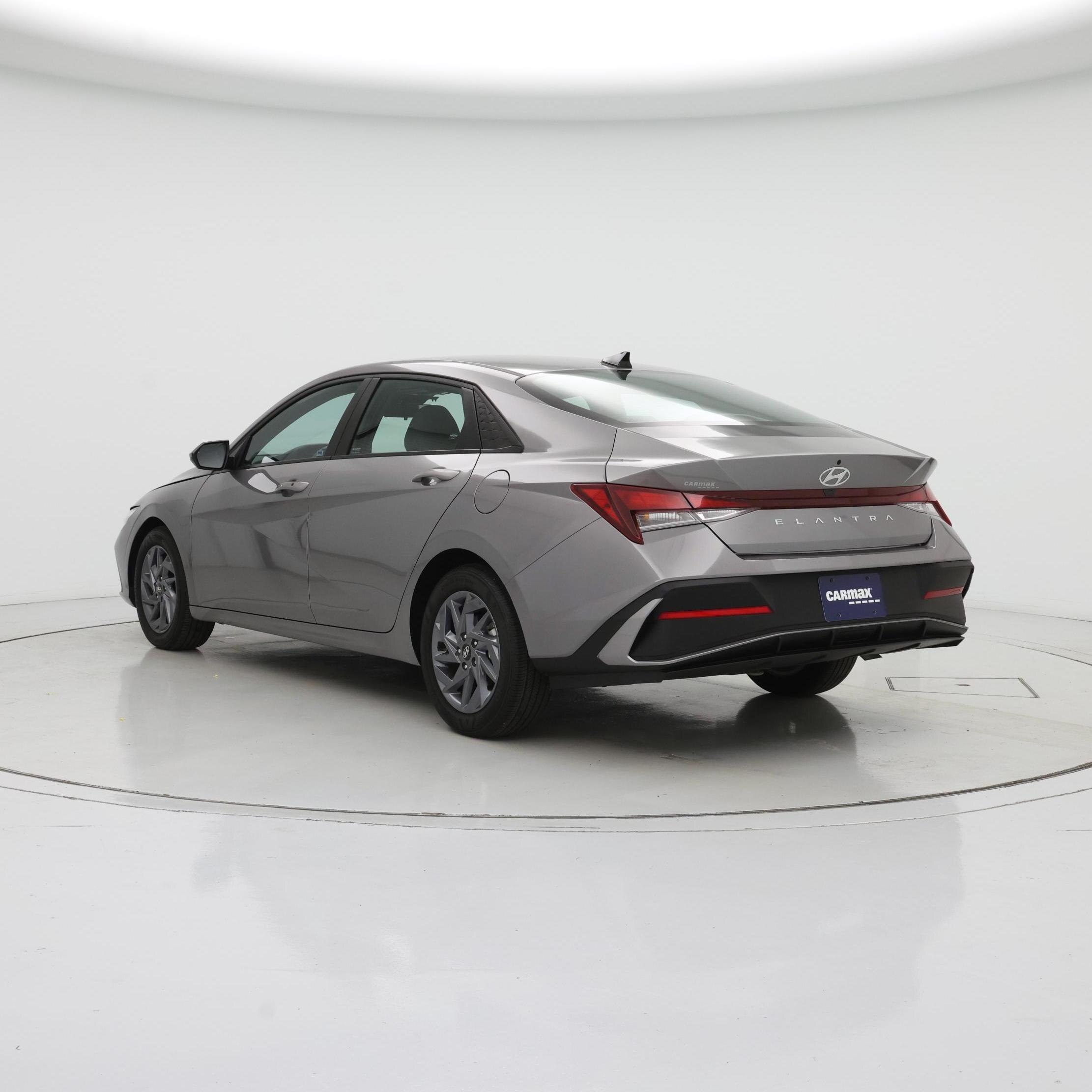 Thumbnail: 2024 Hyundai Elantra - 2