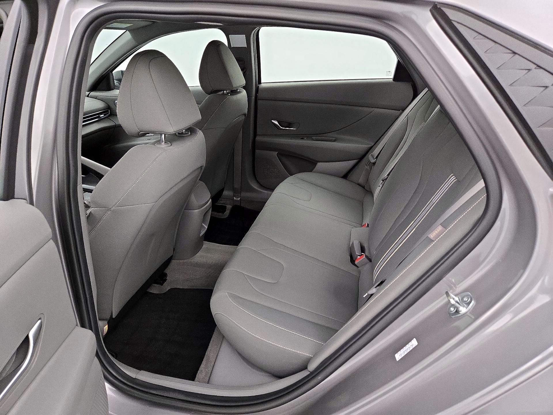 Thumbnail: 2024 Hyundai Elantra - 20