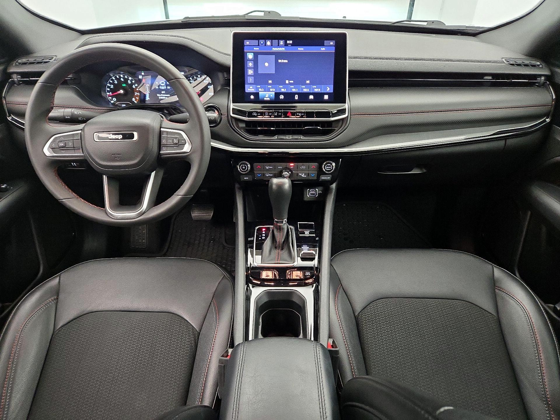 Thumbnail: 2023 Jeep Compass - 9