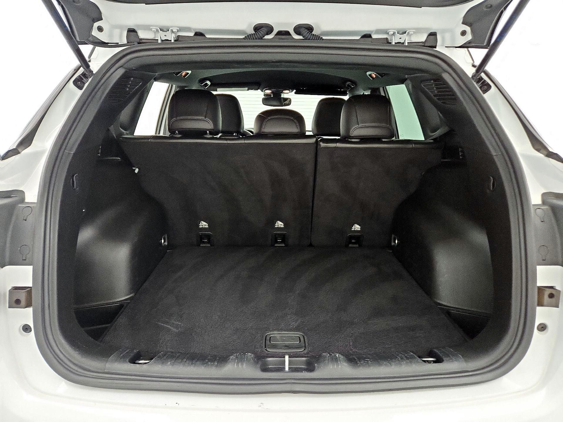 Thumbnail: 2023 Jeep Compass - 20