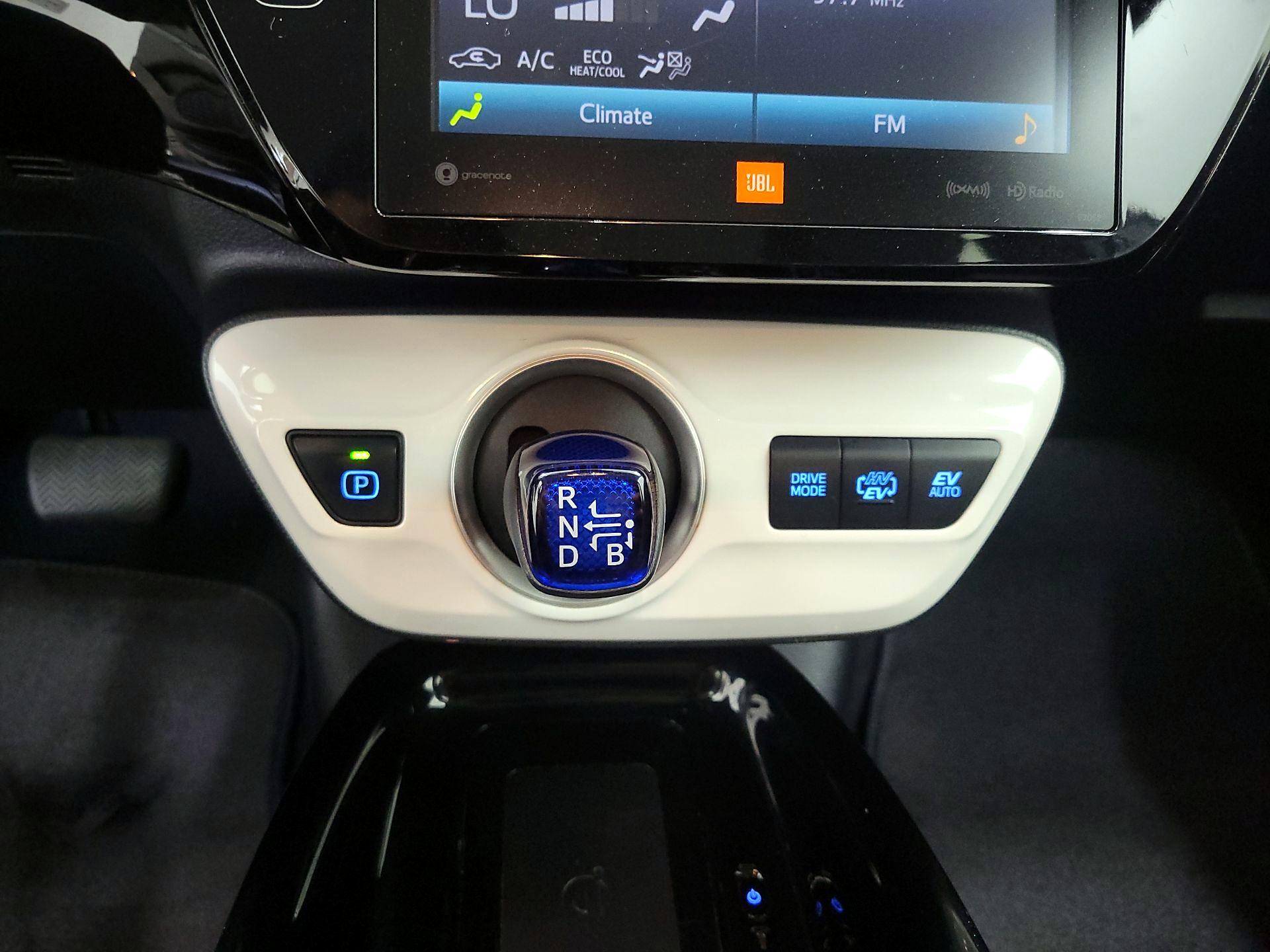Thumbnail: 2019 Toyota Prius Prime - 18