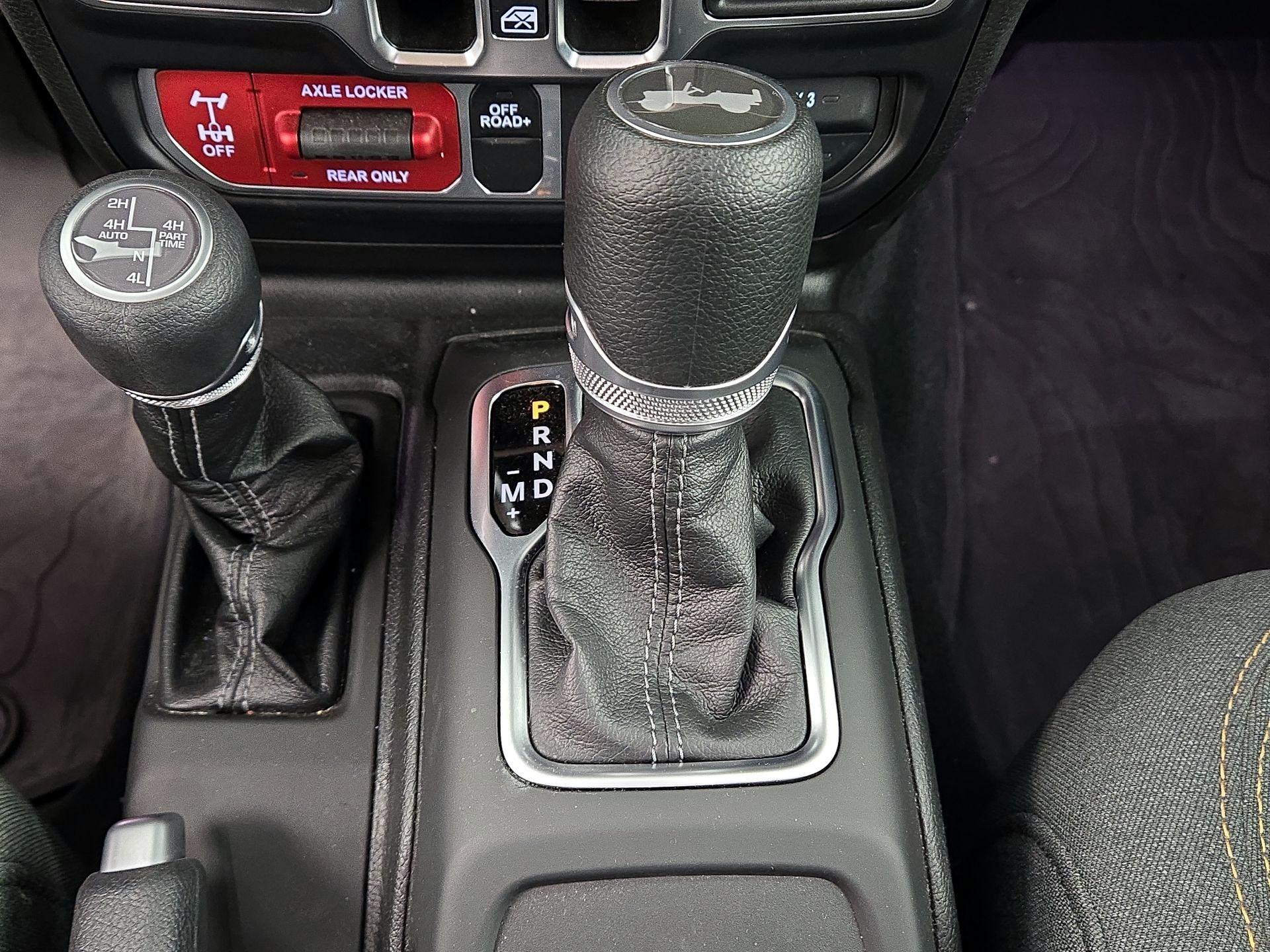 Thumbnail: 2025 Jeep Wrangler - 17