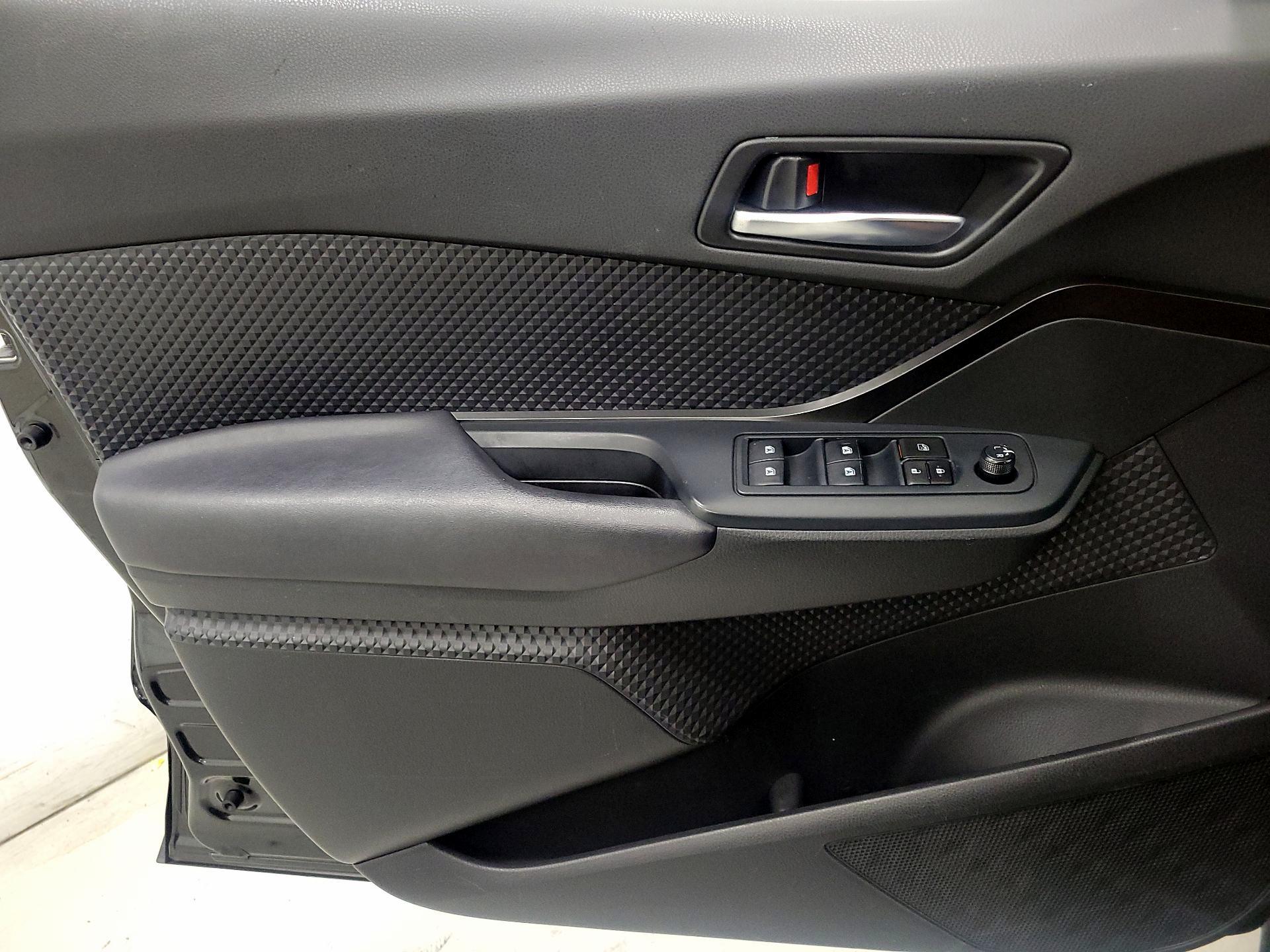 Thumbnail: 2019 Toyota C-HR - 12