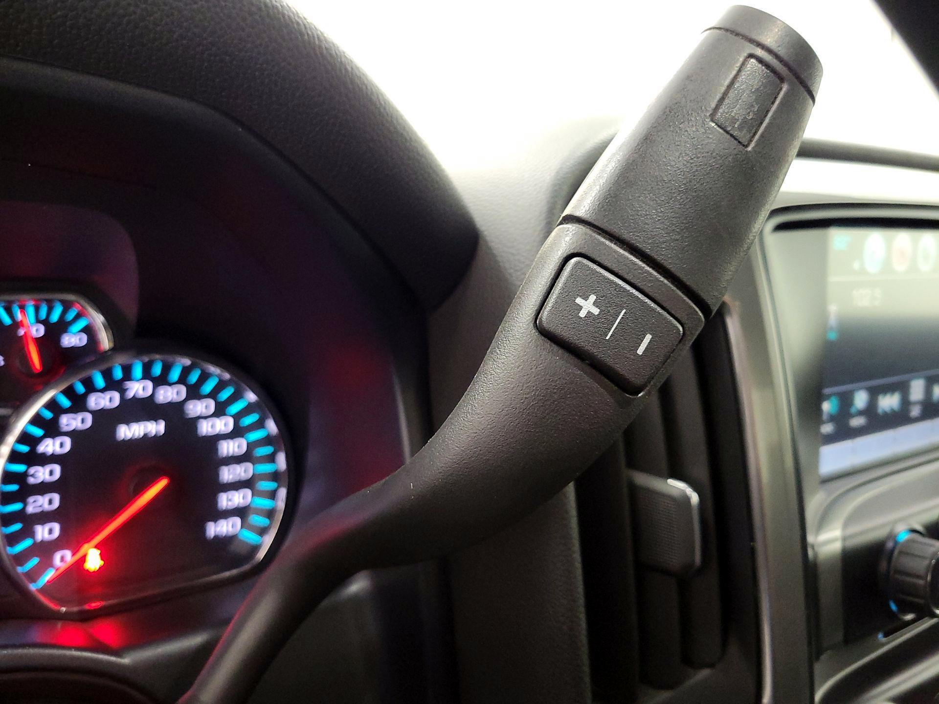 Thumbnail: 2018 Chevrolet Silverado 1500 - 17