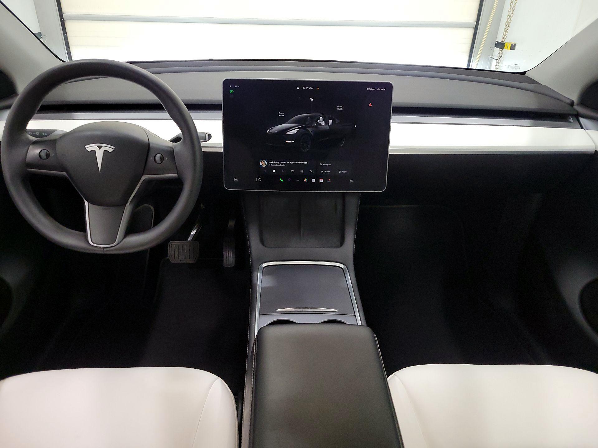 Thumbnail: 2023 Tesla Model Y - 9