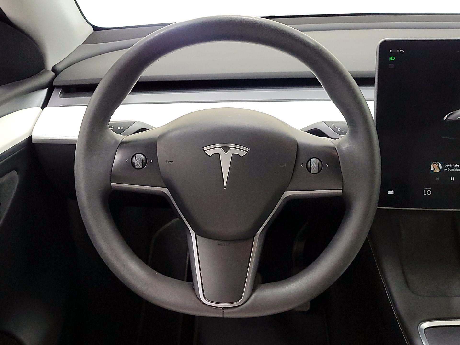 Thumbnail: 2023 Tesla Model Y - 10