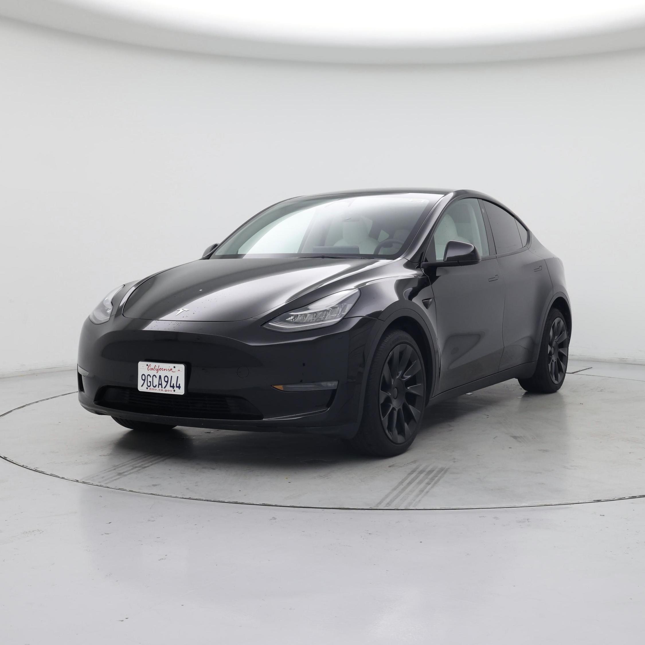 Thumbnail: 2023 Tesla Model Y - 4