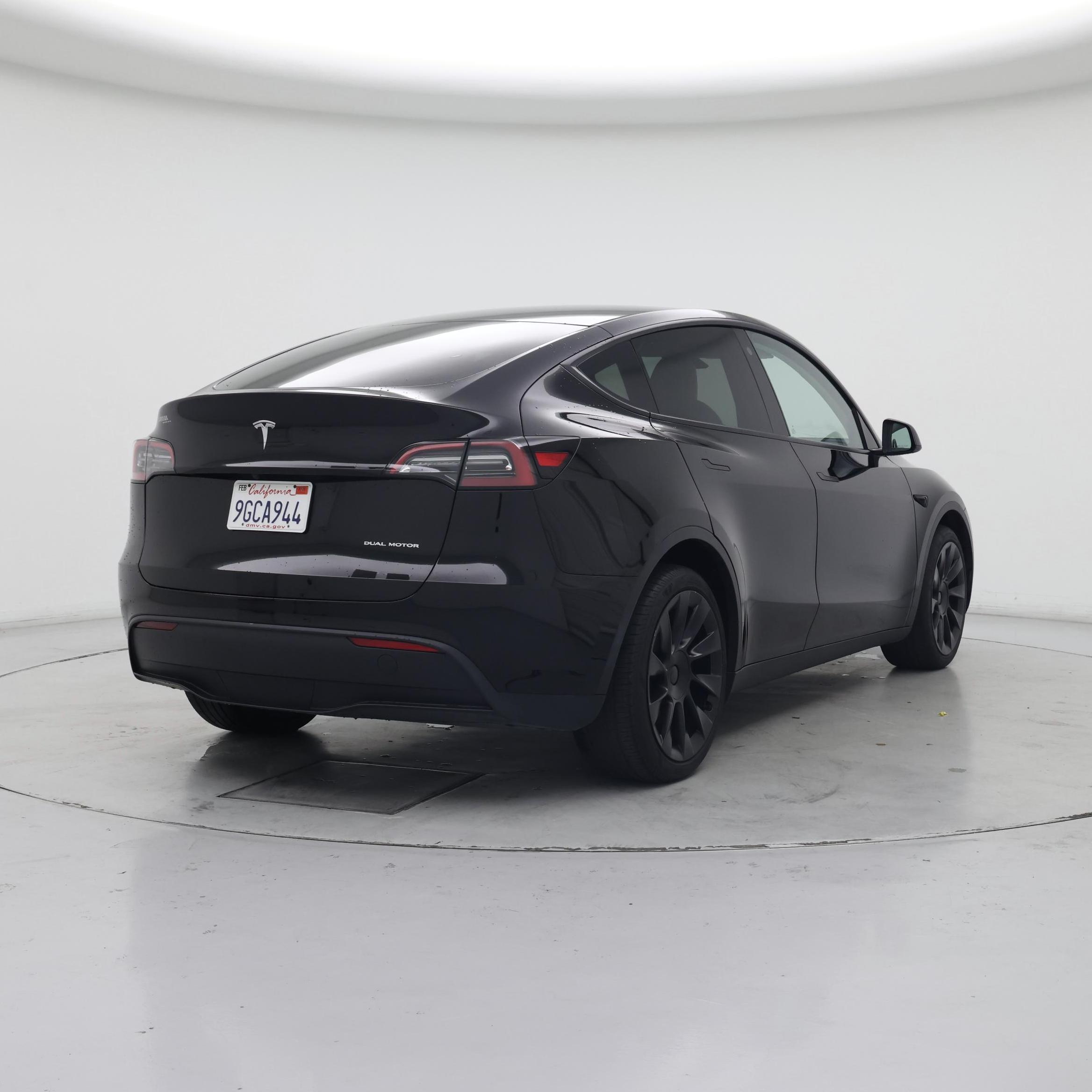 Thumbnail: 2023 Tesla Model Y - 8