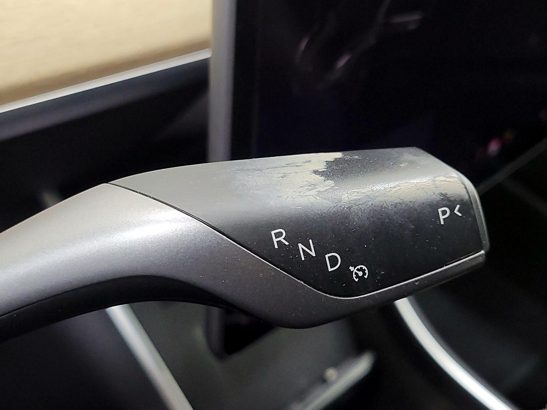 Thumbnail: 2019 Tesla Model 3 - 17
