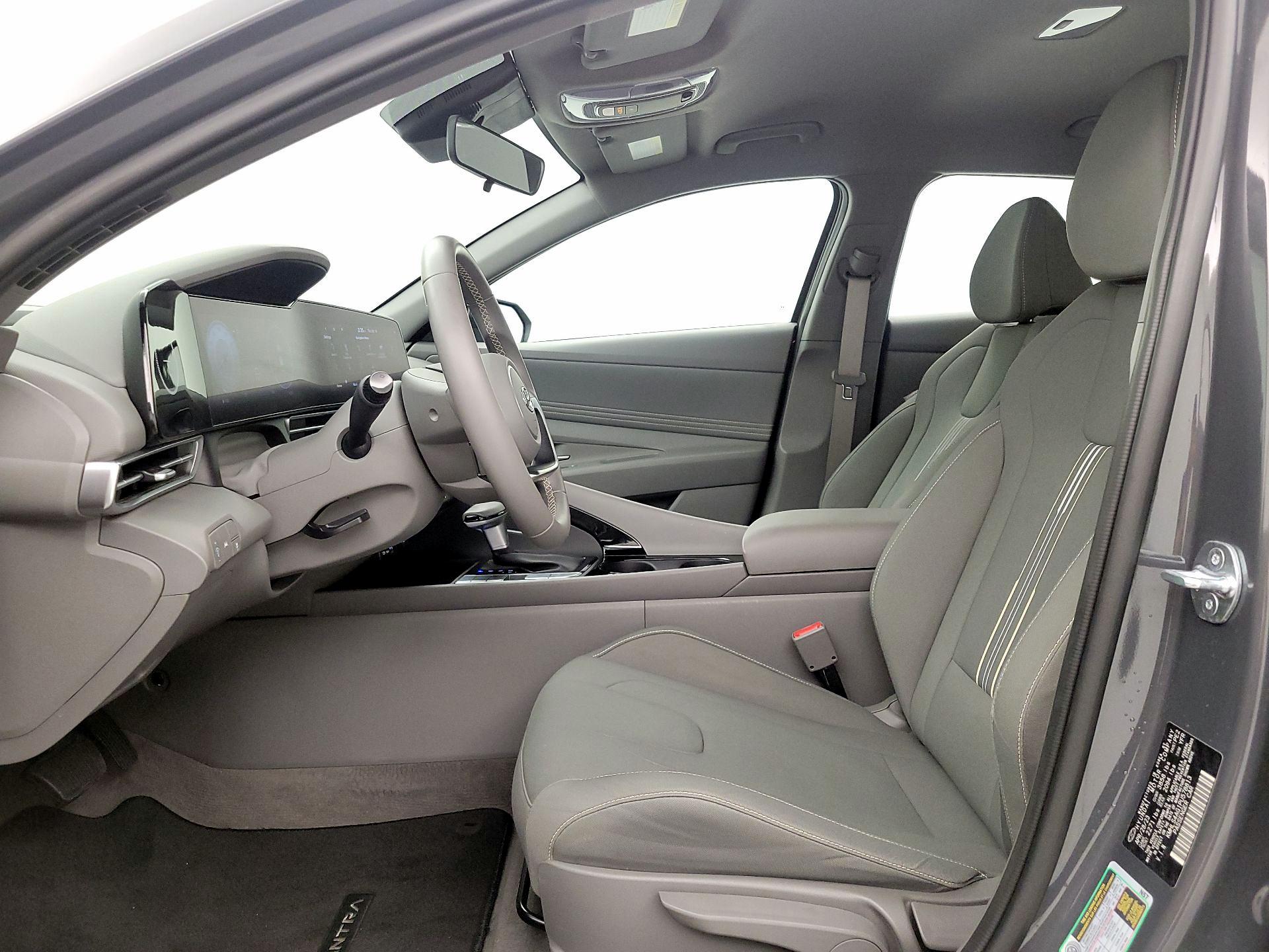 Thumbnail: 2023 Hyundai Elantra - 11
