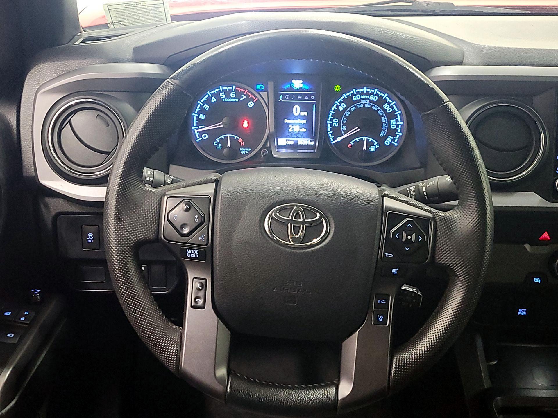 Thumbnail: 2022 Toyota Tacoma - 10