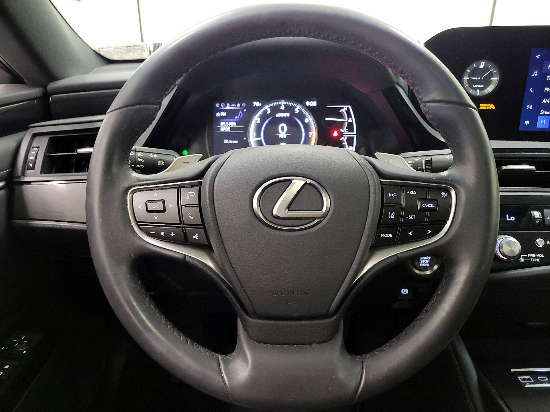 Thumbnail: 2024 Lexus ES - 10