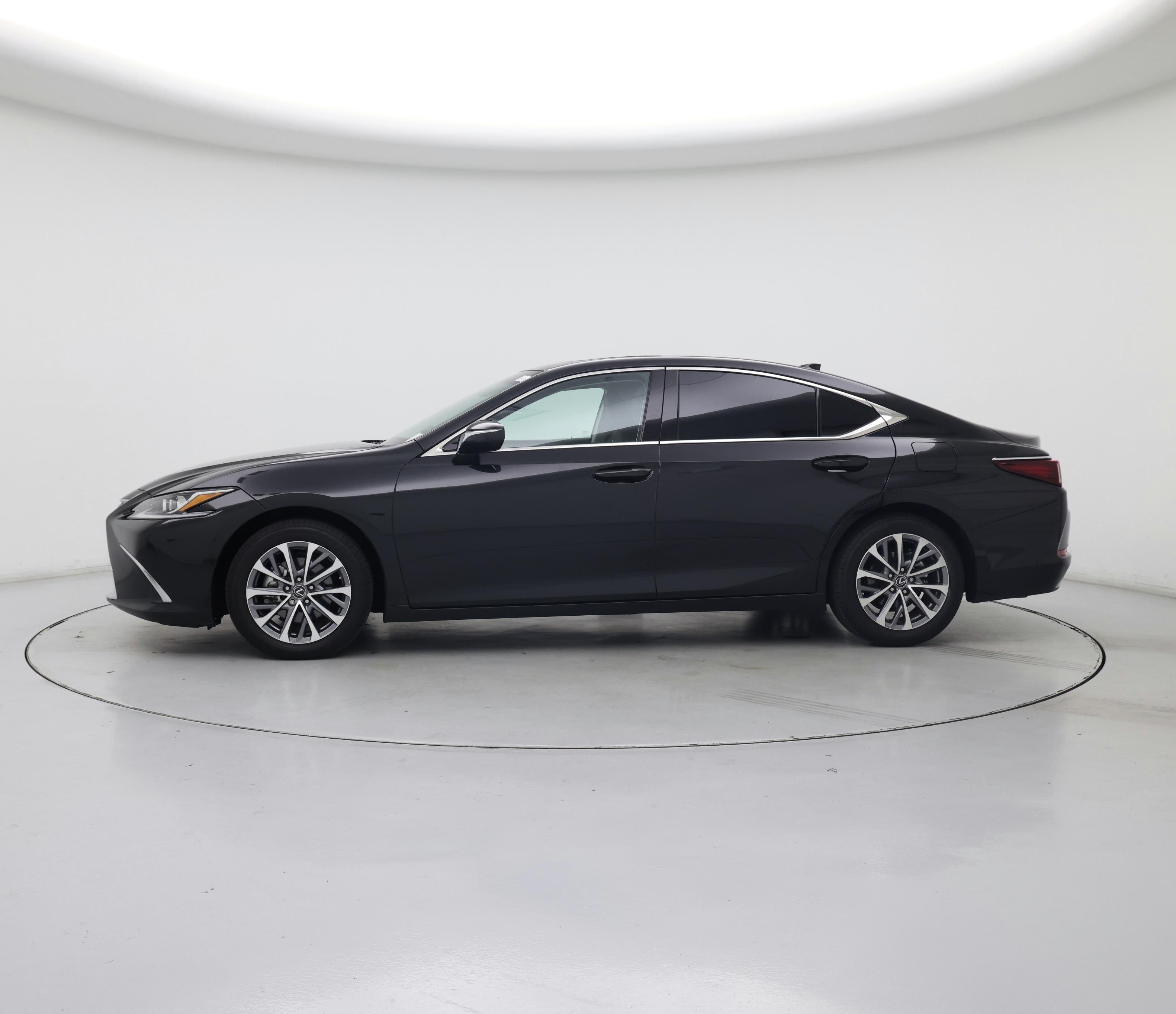 Thumbnail: 2024 Lexus ES - 3