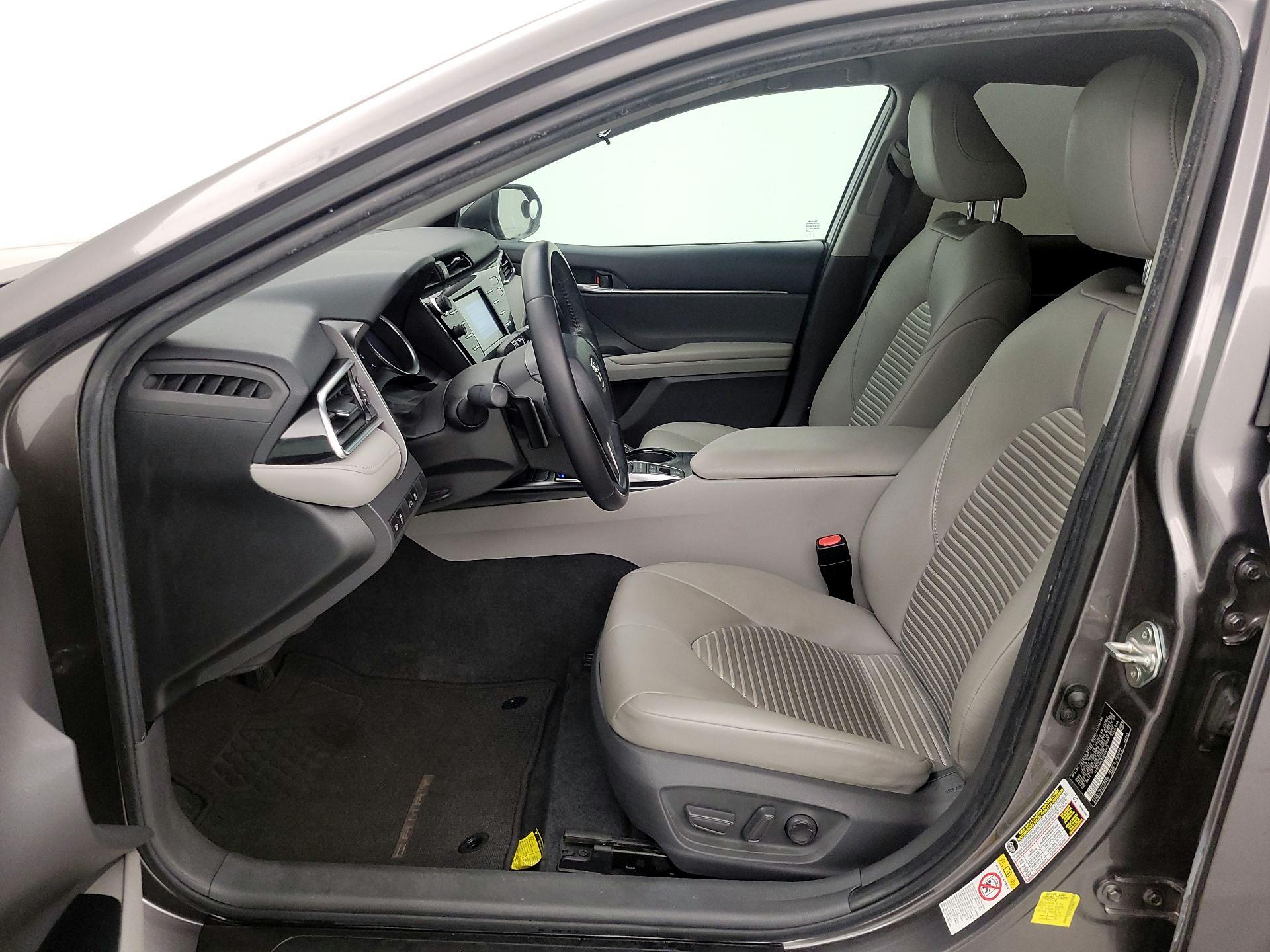 Thumbnail: 2018 Toyota Camry - 11