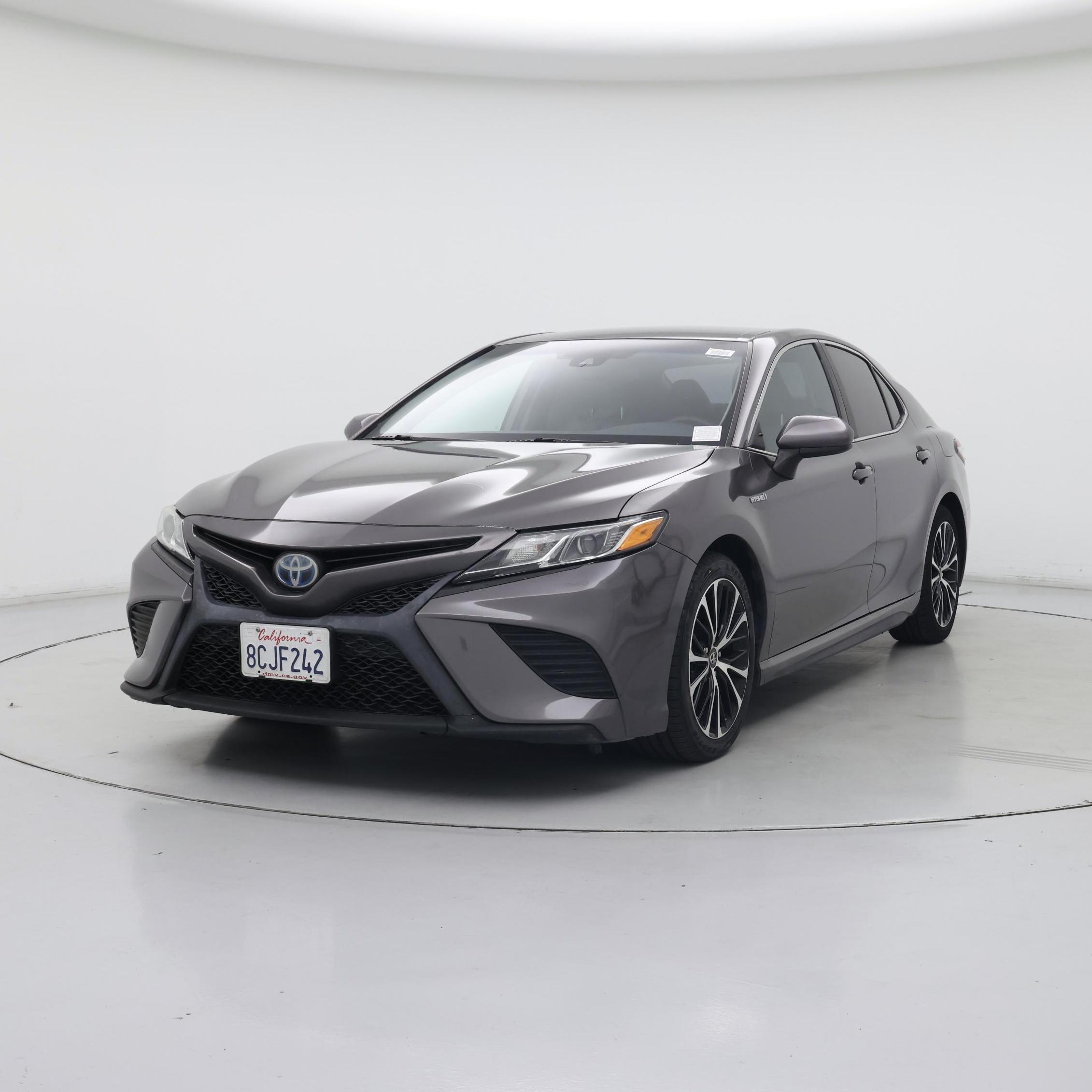 Thumbnail: 2018 Toyota Camry - 4